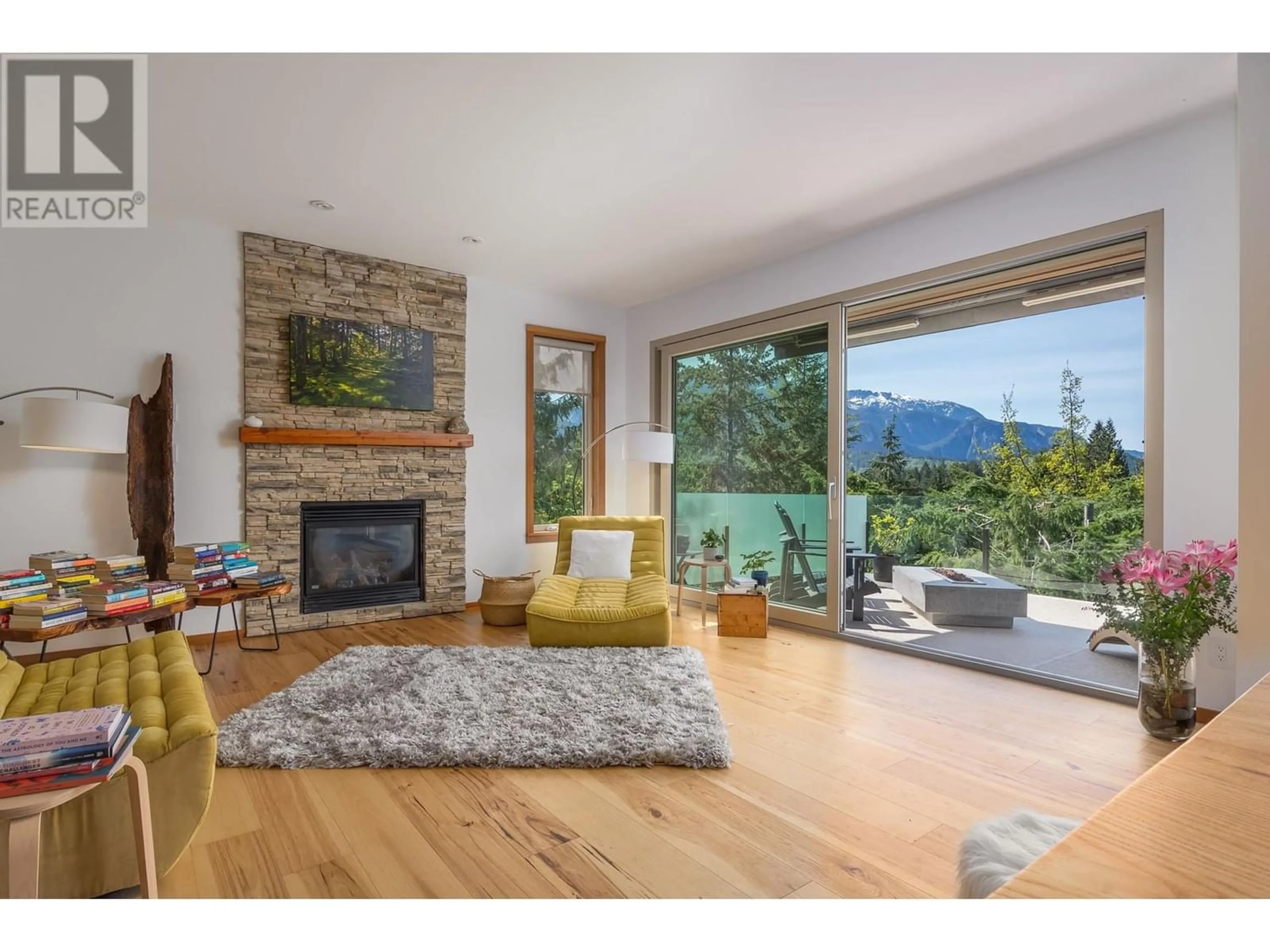 Living room for 1 2658 RHUM & EIGG DRIVE, Squamish British Columbia V0N1T0