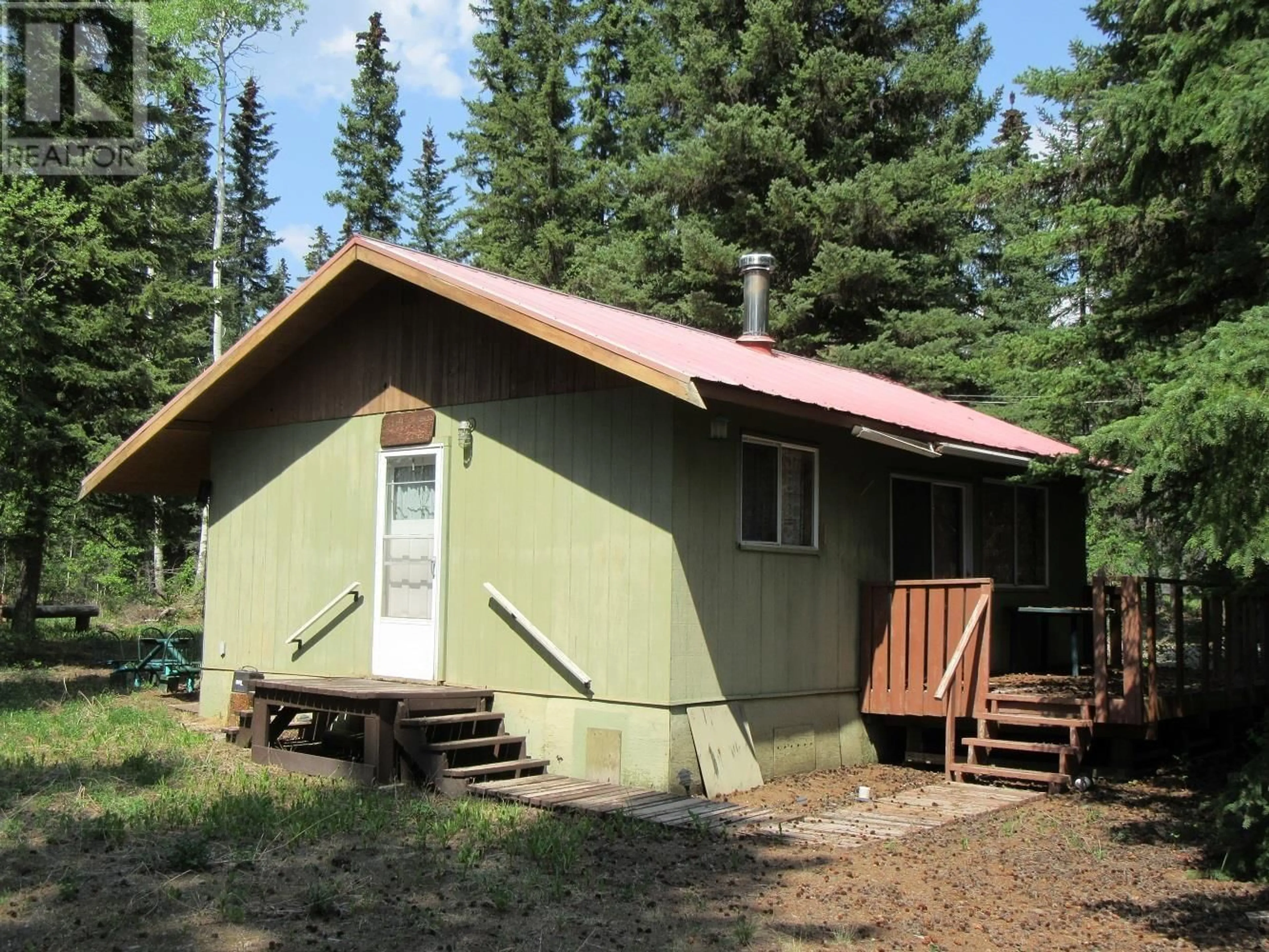 Cottage for 7551 BURGESS ROAD, Deka Lake / Sulphurous / Hathaway Lakes British Columbia V0K1X3