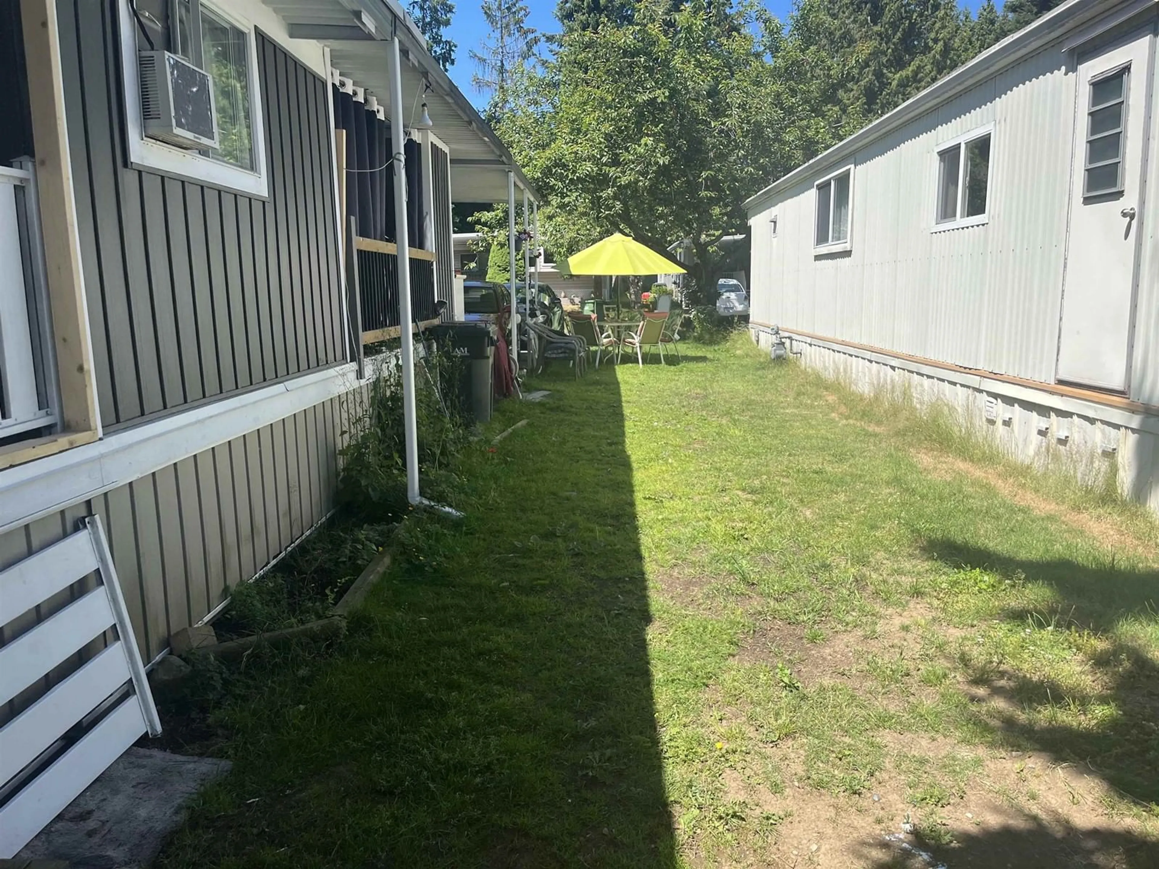 Patio, the fenced backyard for 16 7790 KING GEORGE BOULEVARD ., Surrey British Columbia V3W5Y4