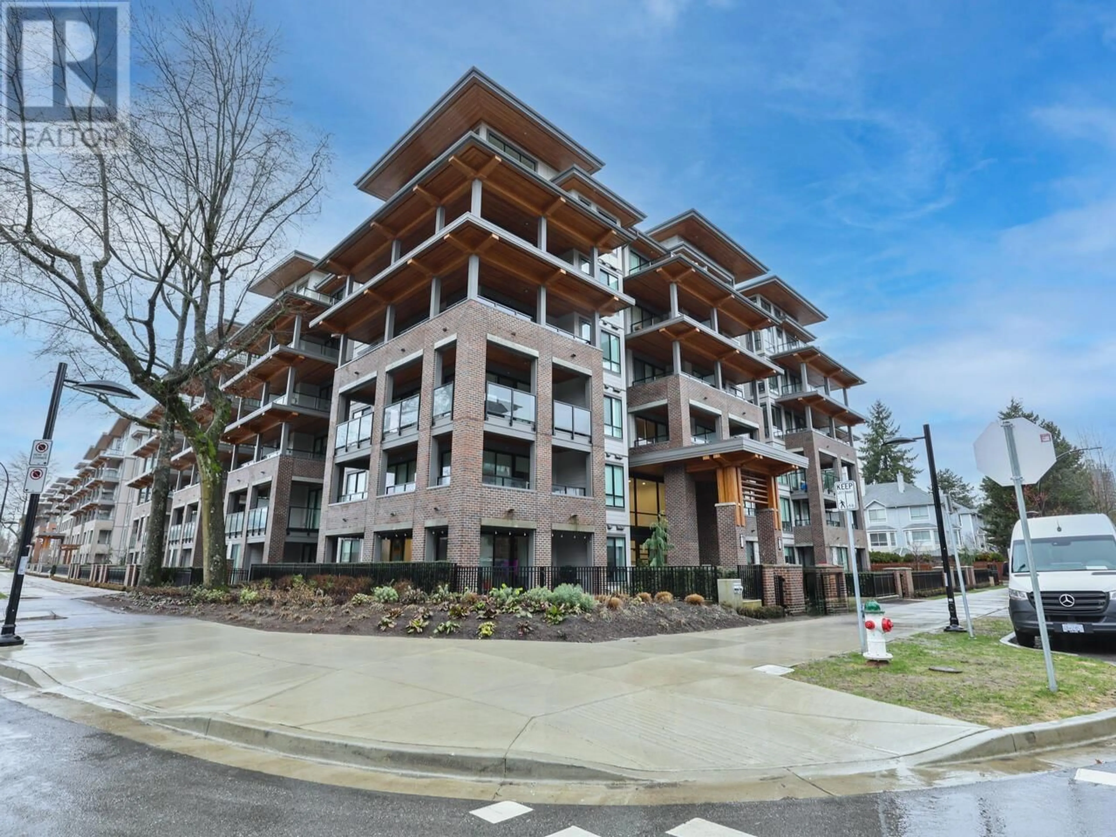 A pic from exterior of the house or condo for 605 7579 16TH STREET, Burnaby British Columbia V3N0H7