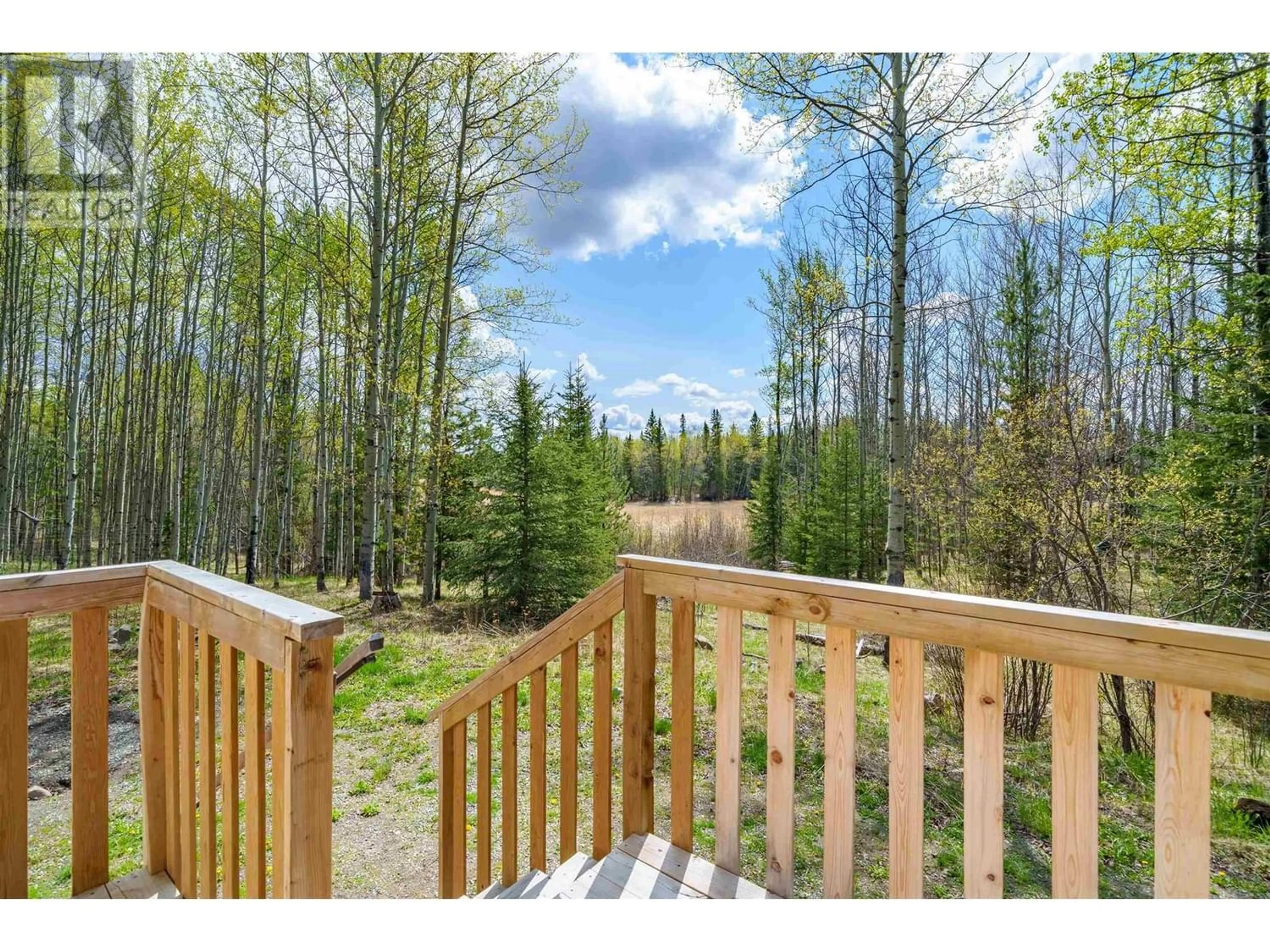 Cottage for 5550 LITTLE FORT 24 HIGHWAY, Lone Butte British Columbia V0K2E2