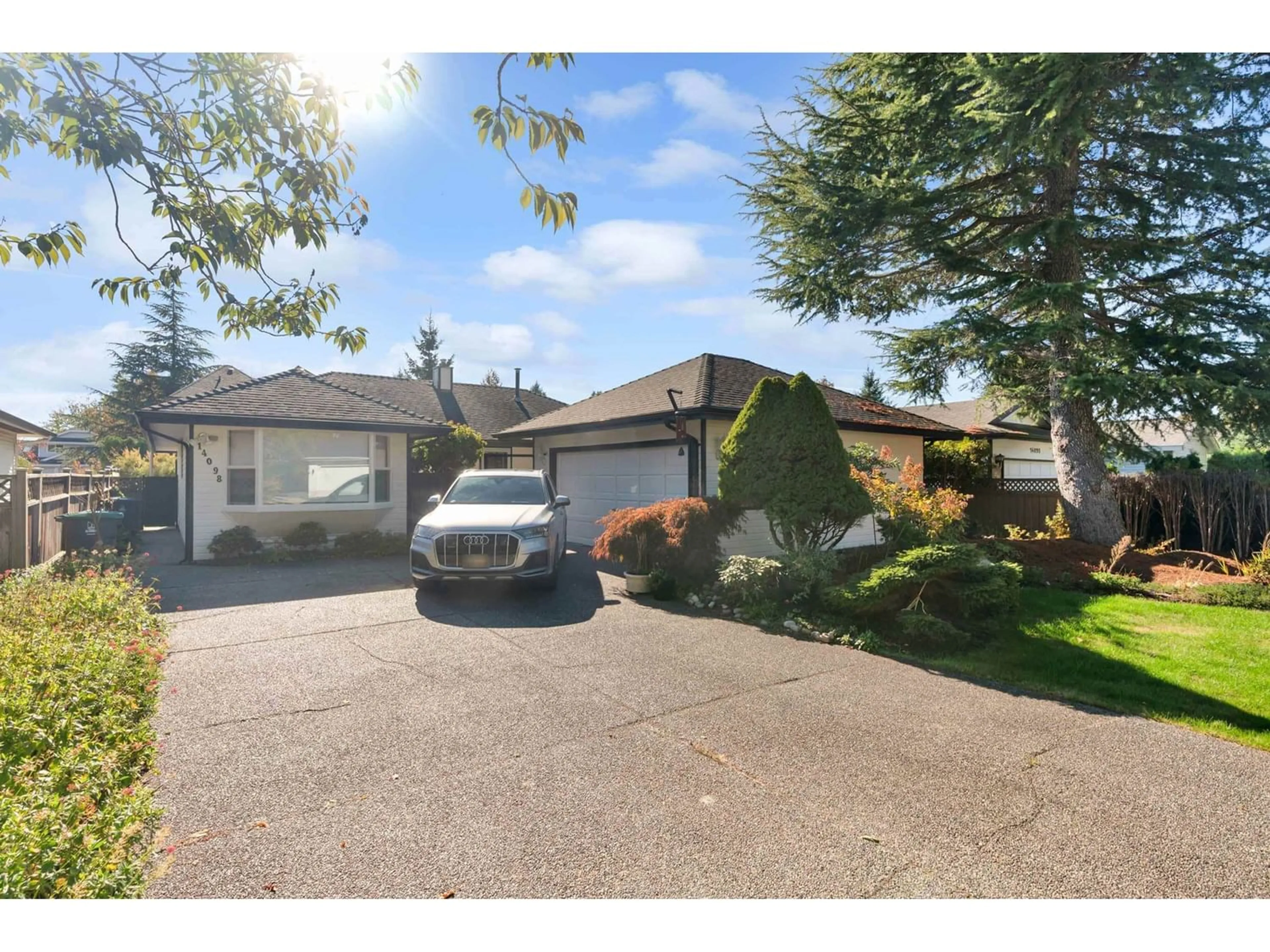 Frontside or backside of a home for 14098 20 AVENUE, Surrey British Columbia V4A8P8