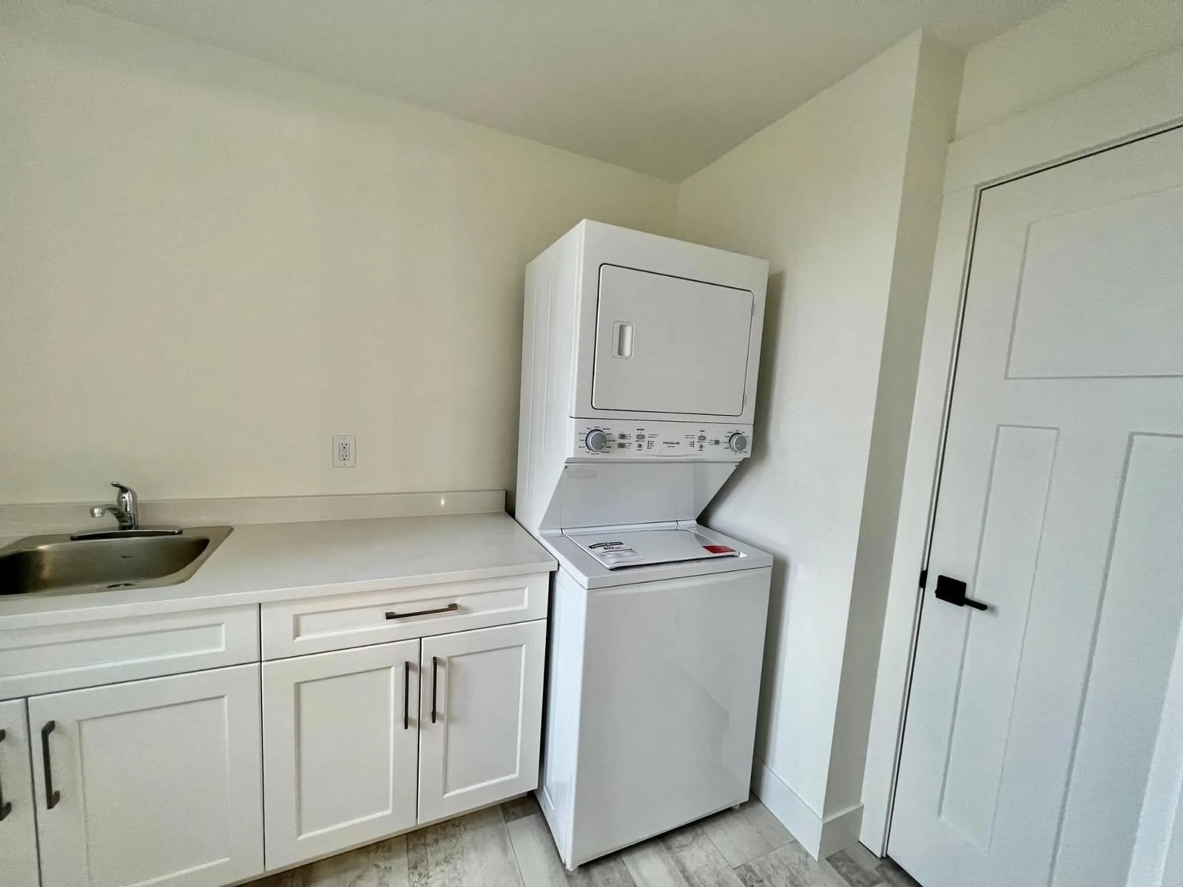 Laundry room for 7 46339 HOPE RIVER ROAD, Chilliwack British Columbia V2P3P4