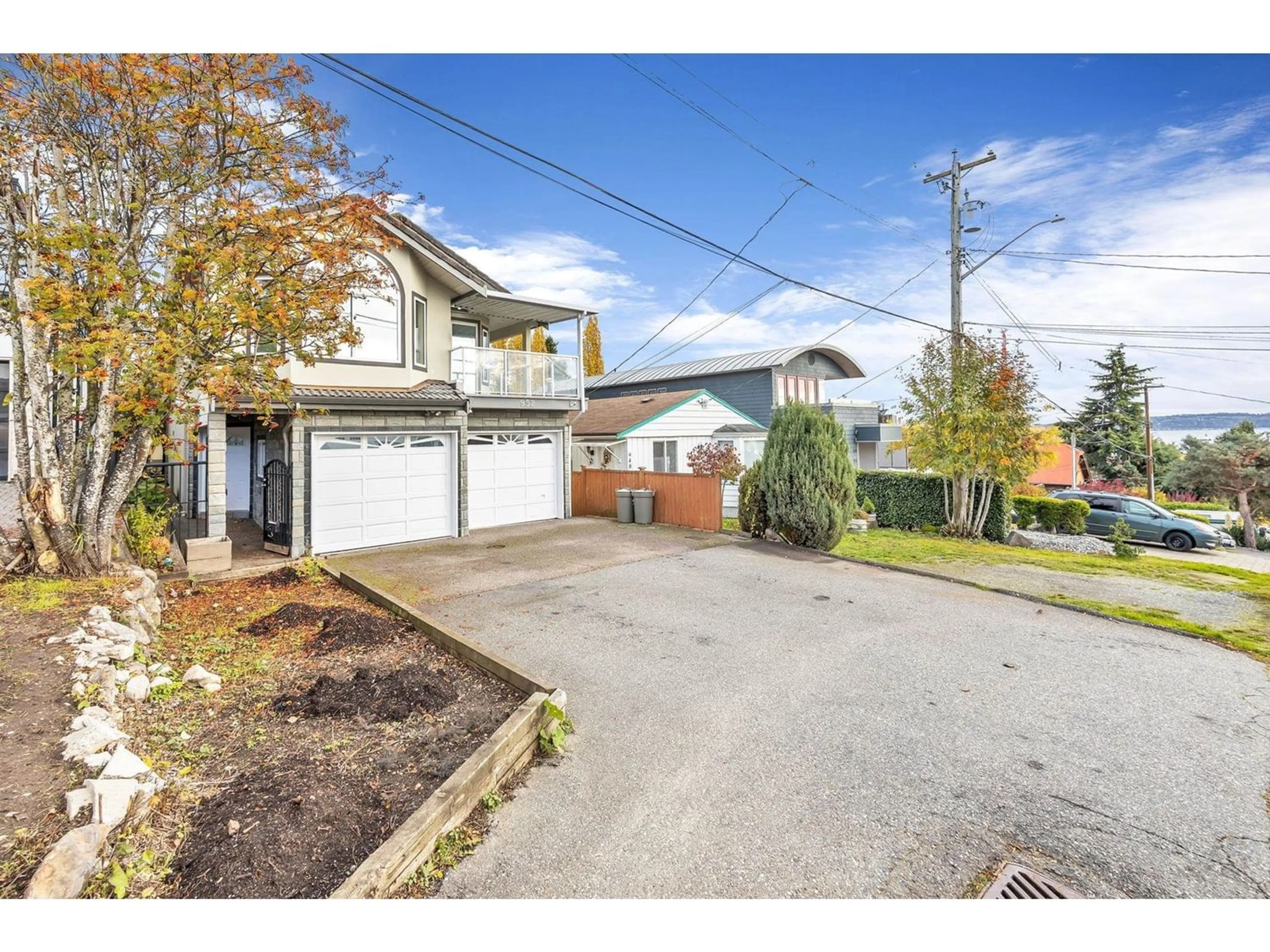 Frontside or backside of a home for 952 KEIL STREET, White Rock British Columbia V4B4V7