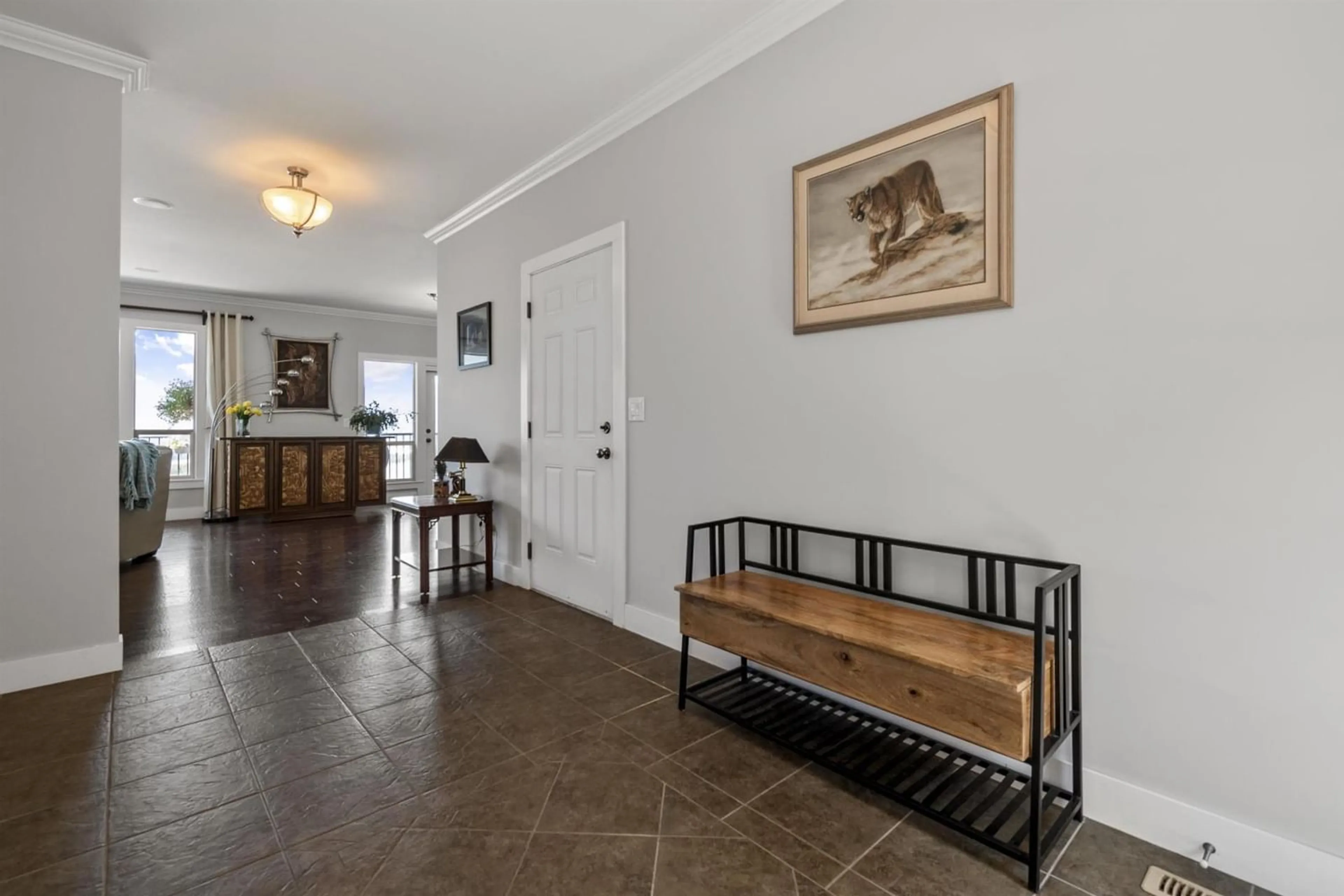 Indoor entryway for 43726 ALAMEDA DRIVE, Chilliwack British Columbia V2R0J9