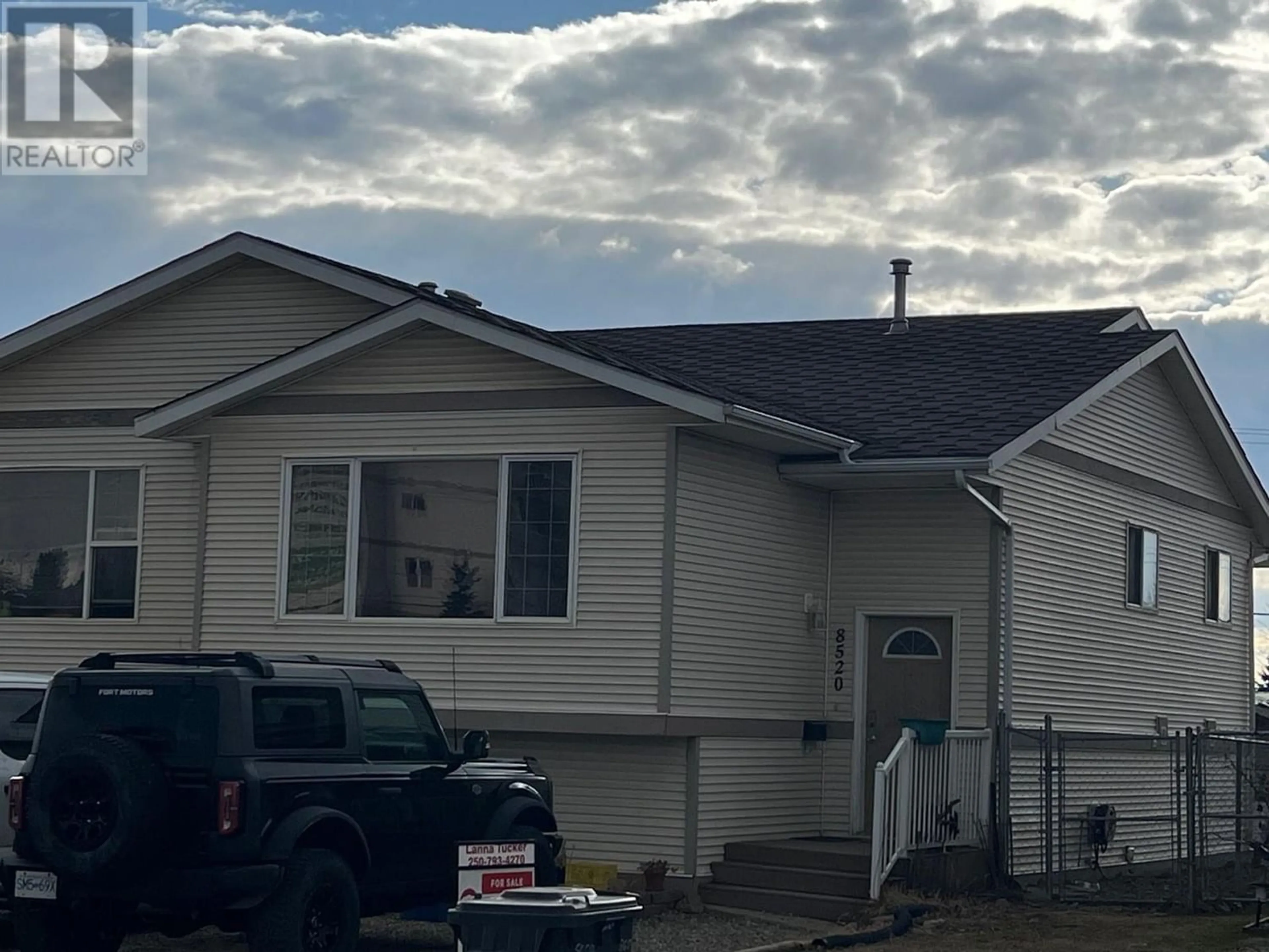 Frontside or backside of a home for 8520 86 STREET, Fort St. John British Columbia V1J6Y7