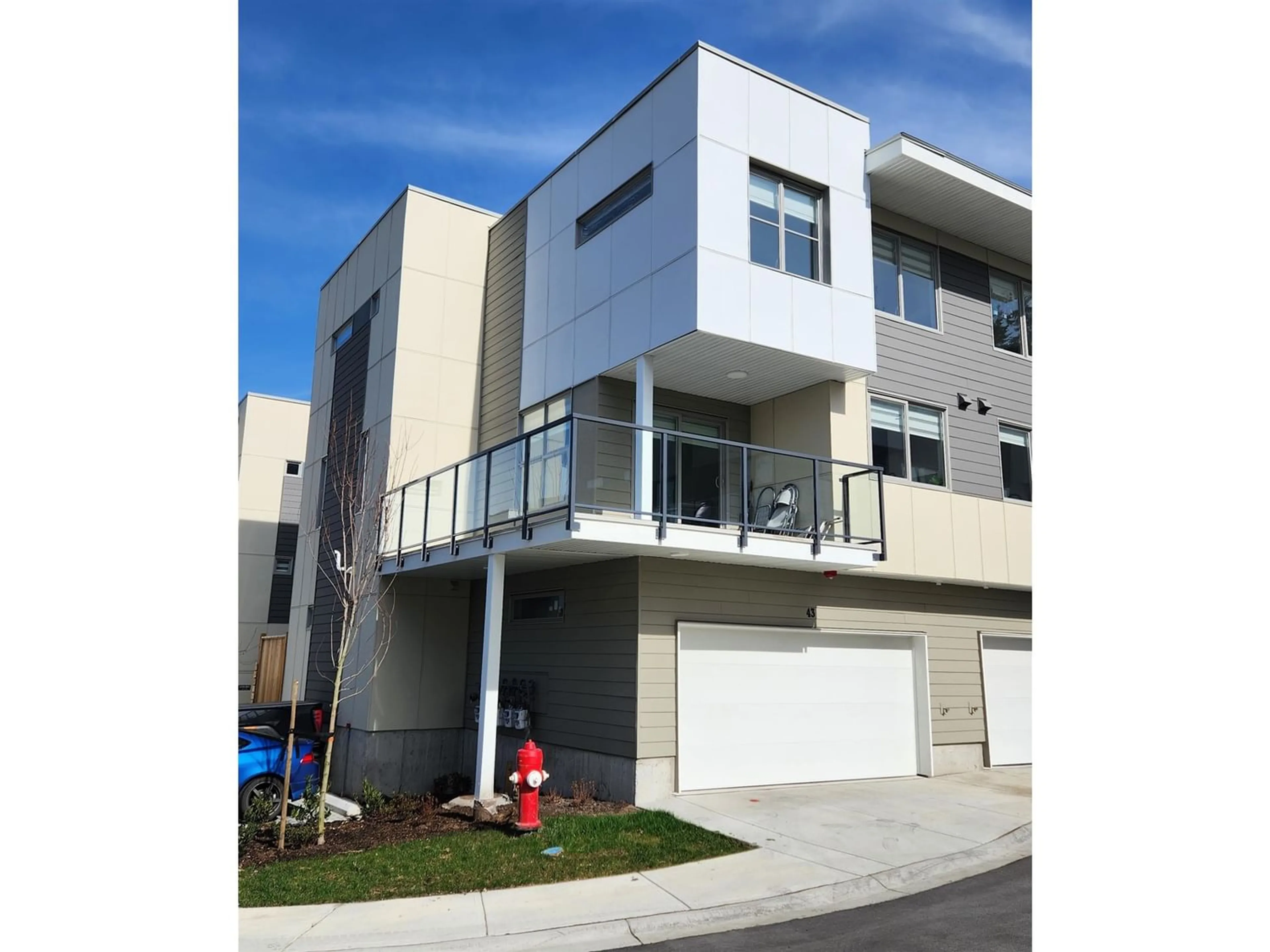 A pic from exterior of the house or condo, the front or back of building for 43 12585 104A AVENUE, Surrey British Columbia V3V5A7