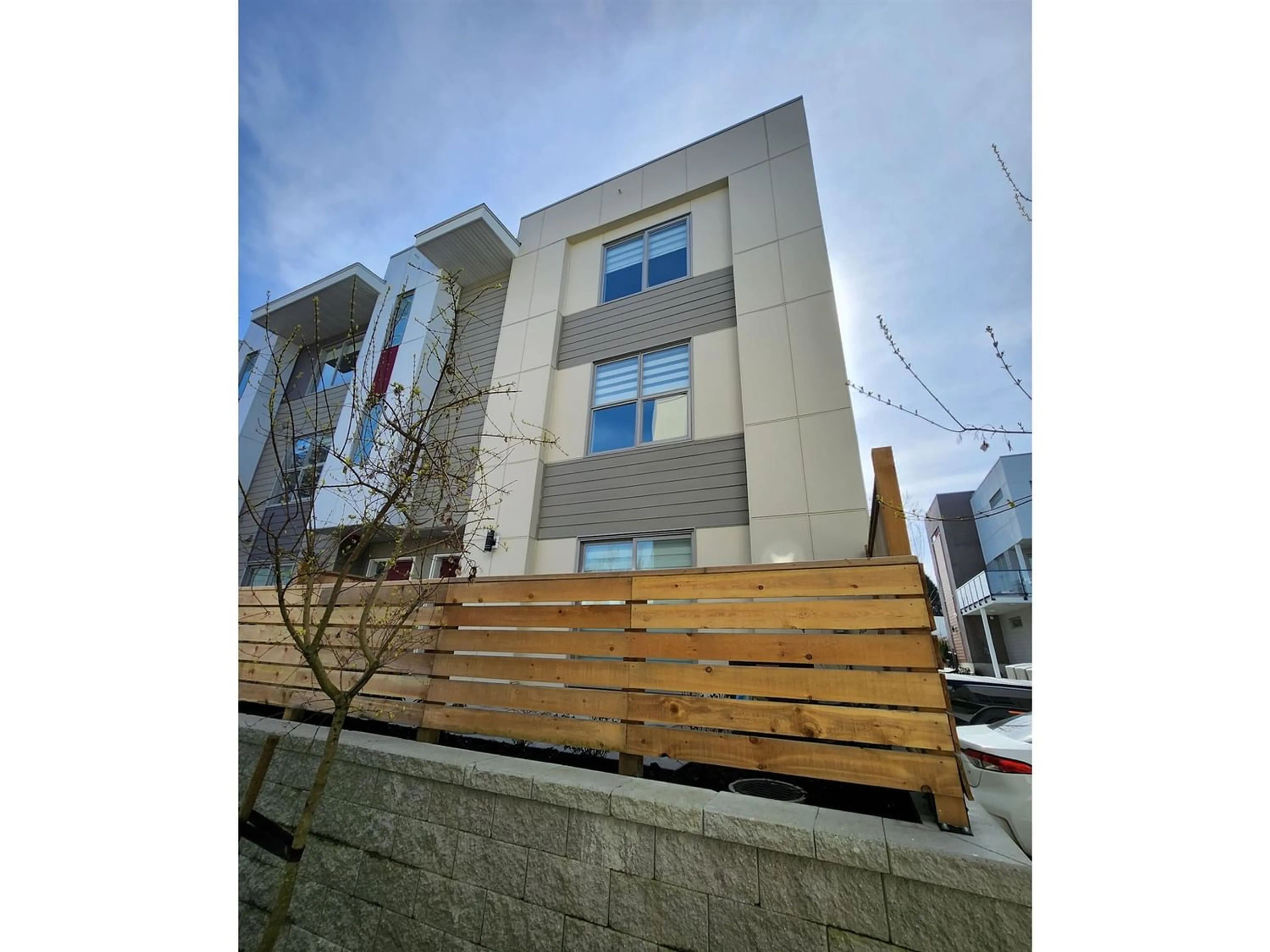 A pic from exterior of the house or condo, the front or back of building for 43 12585 104A AVENUE, Surrey British Columbia V3V5A7