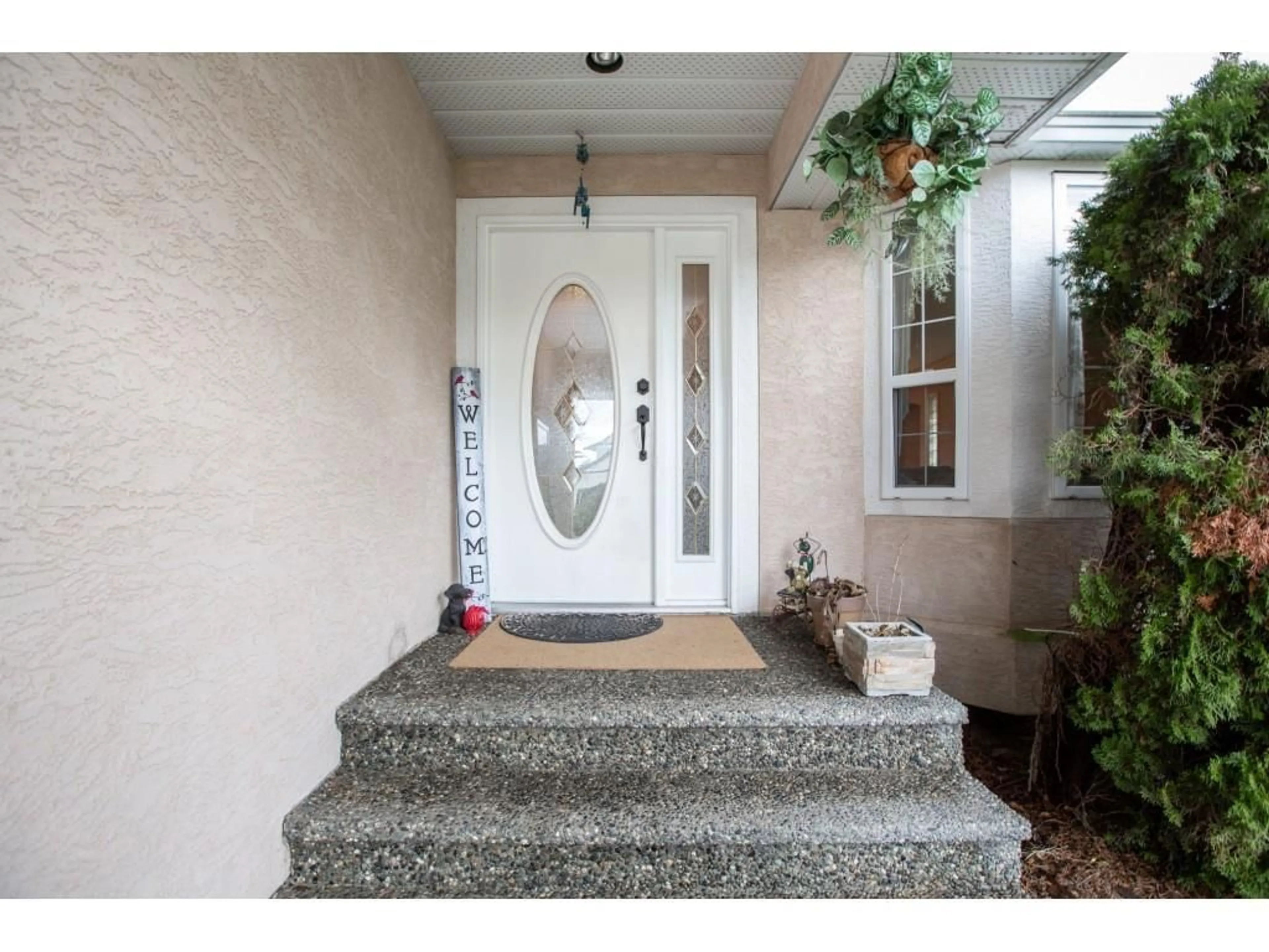 Indoor entryway for 31473 JEAN COURT, Abbotsford British Columbia V2T5N9