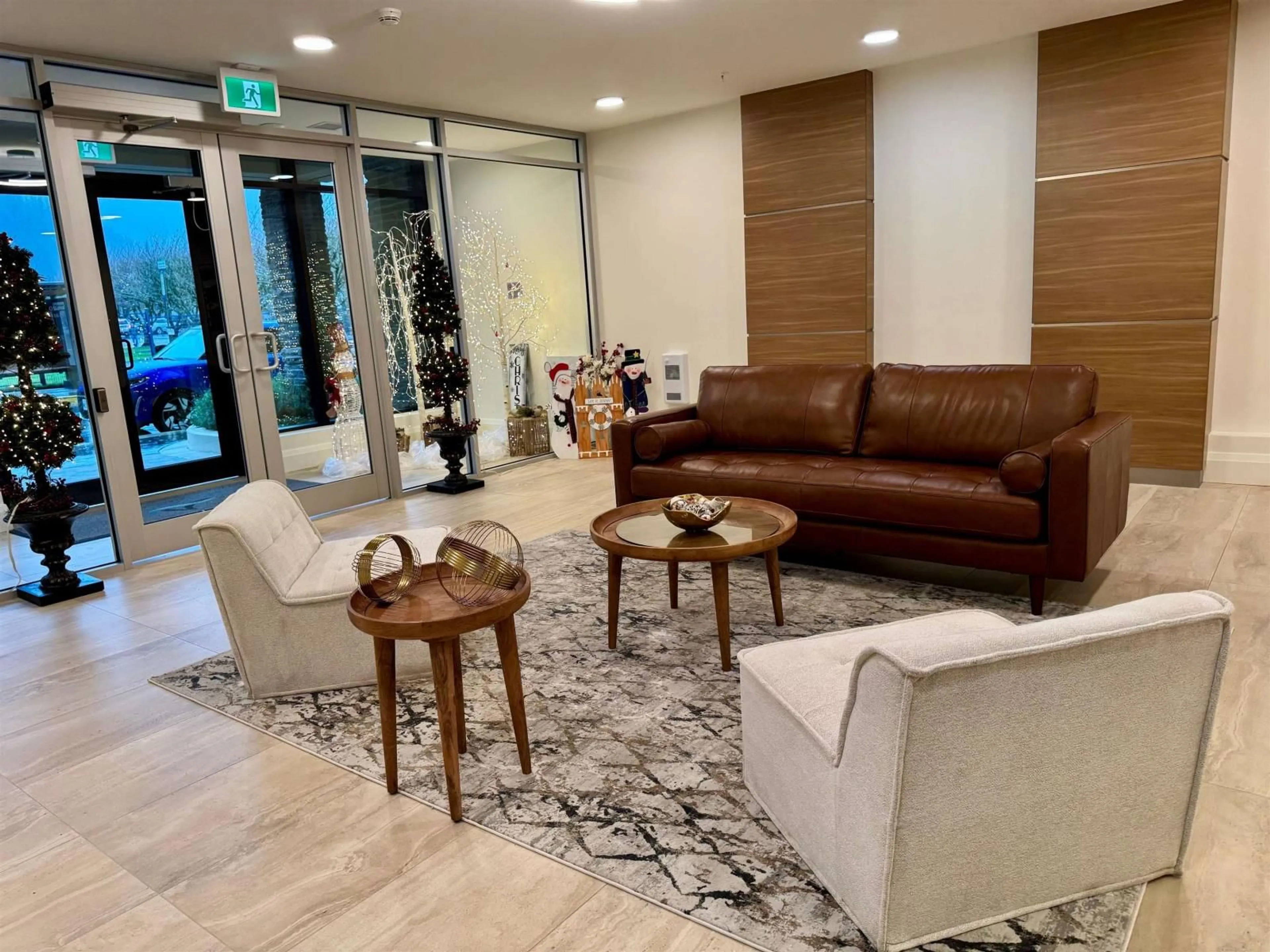 Lobby for 201 - 120 ESPLANADE AVENUE, Harrison Hot Springs British Columbia V0M1K0