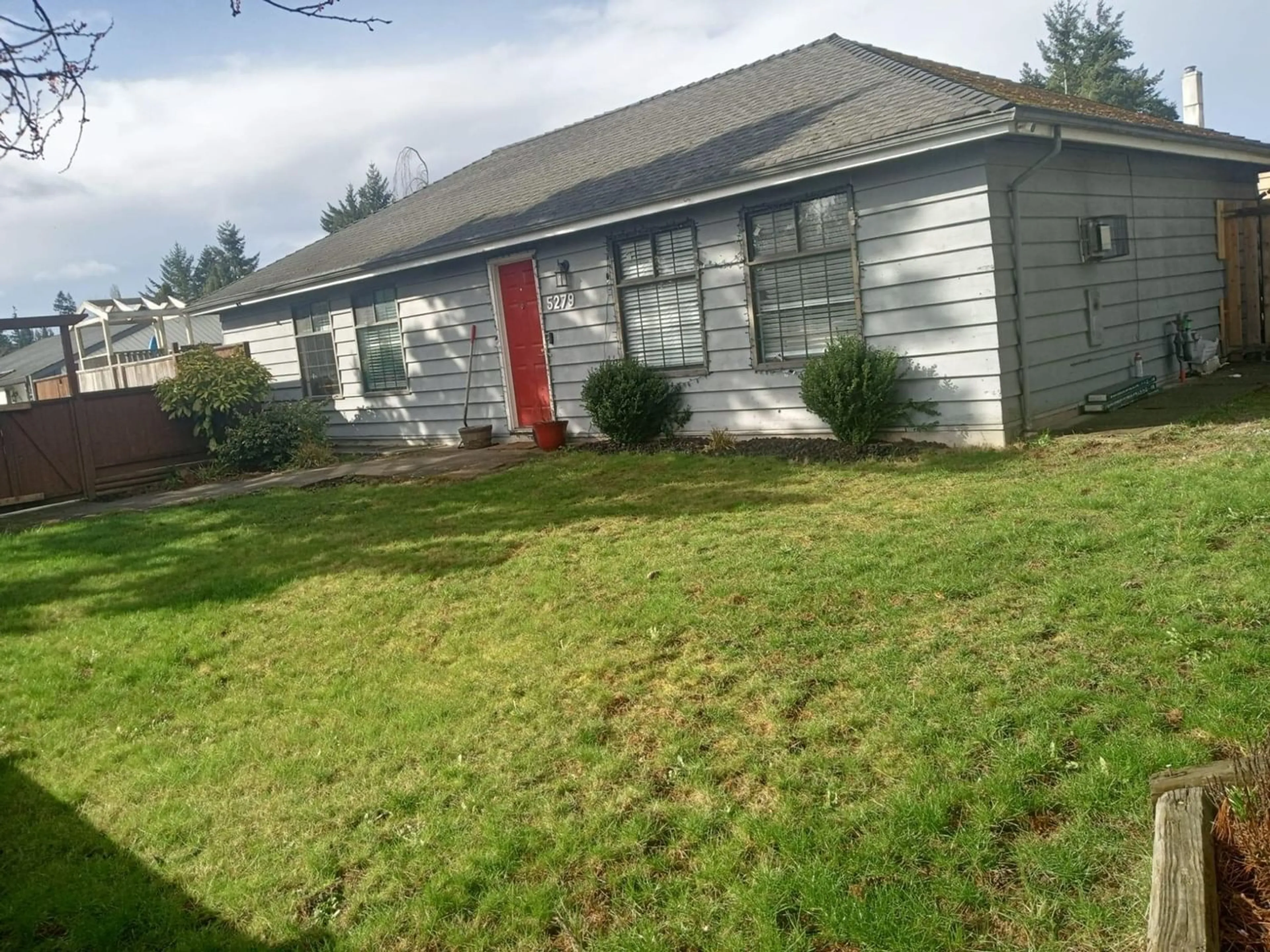 Frontside or backside of a home for 5279 199A STREET, Langley British Columbia V3A6V1