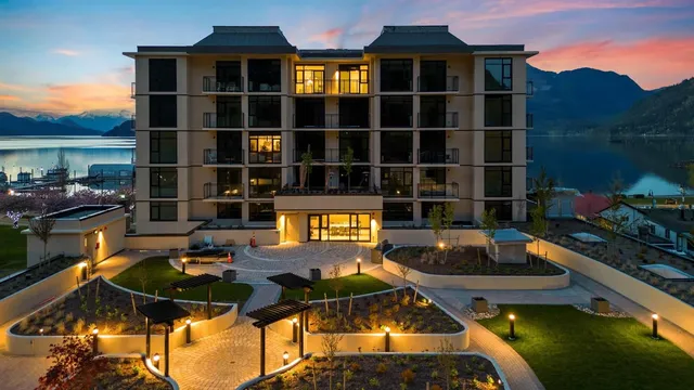 205 - 120 ESPLANADE AVENUE, Harrison Hot Springs 3