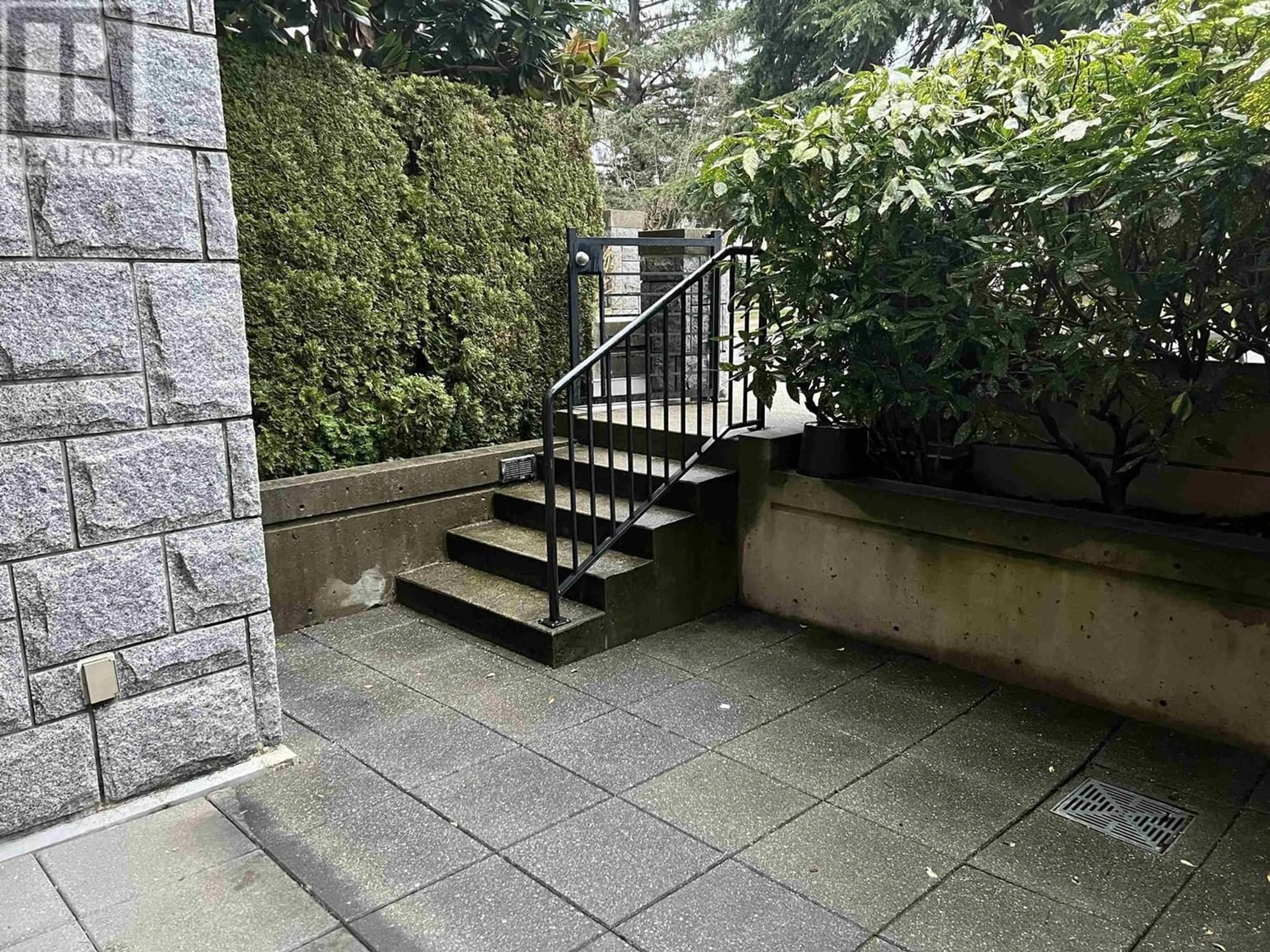 Patio for 102 6018 IONA DRIVE, Vancouver British Columbia V6T2L1