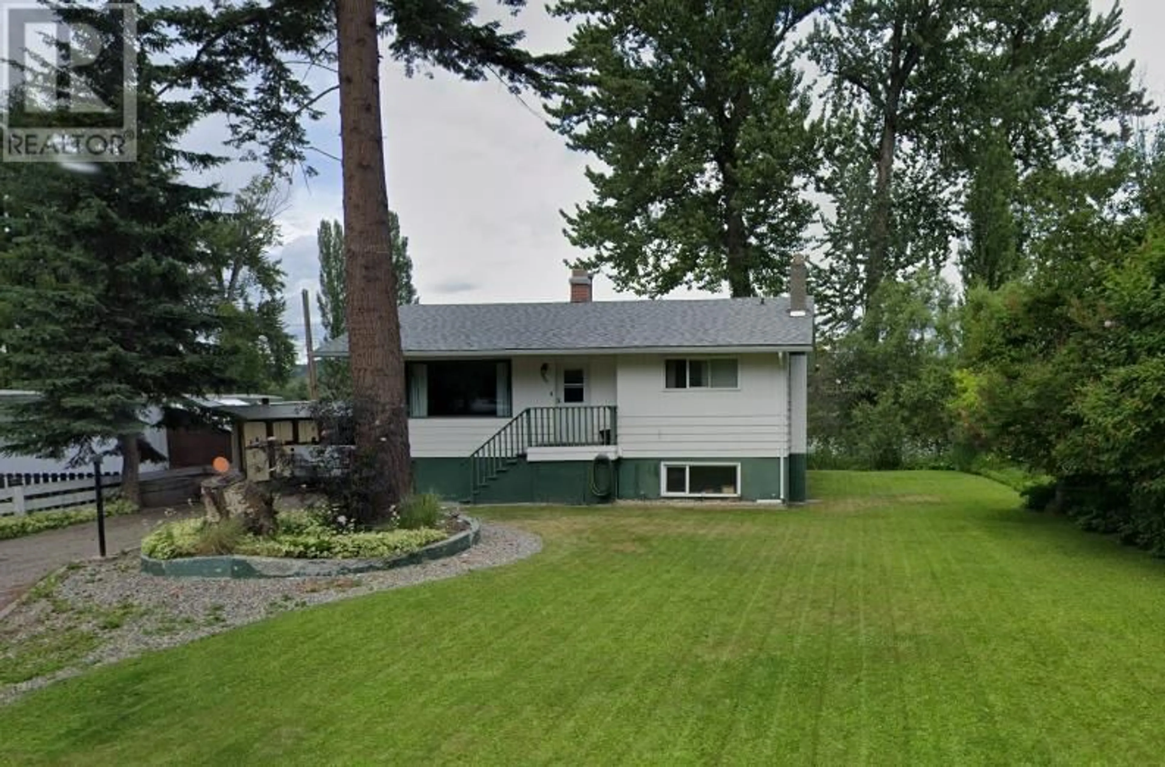 Outside view for 940 RIVER PARK ROAD, Quesnel British Columbia V2J2Y9