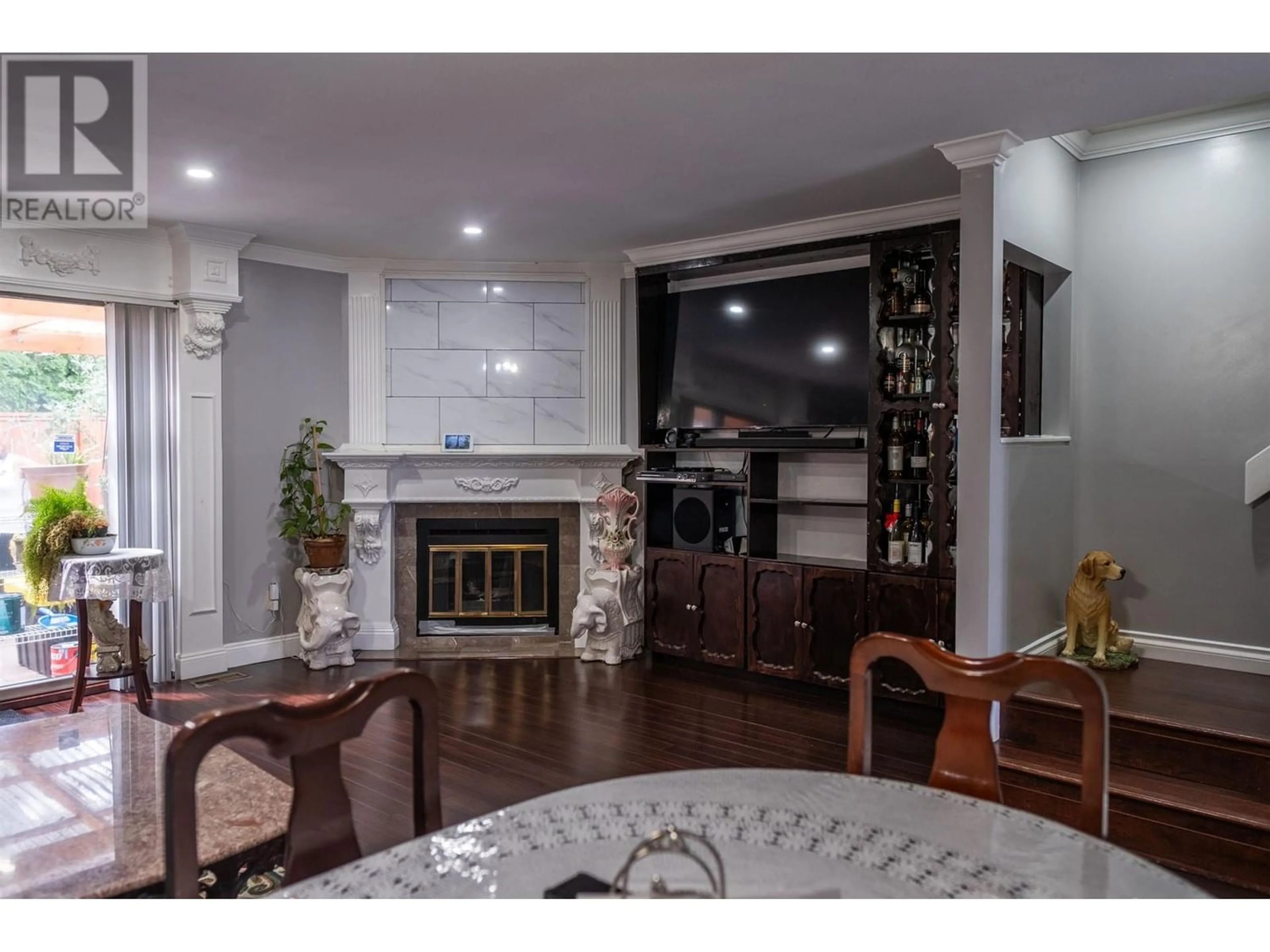 Dining room for 7 7640 GILBERT ROAD, Richmond British Columbia V7C3W2