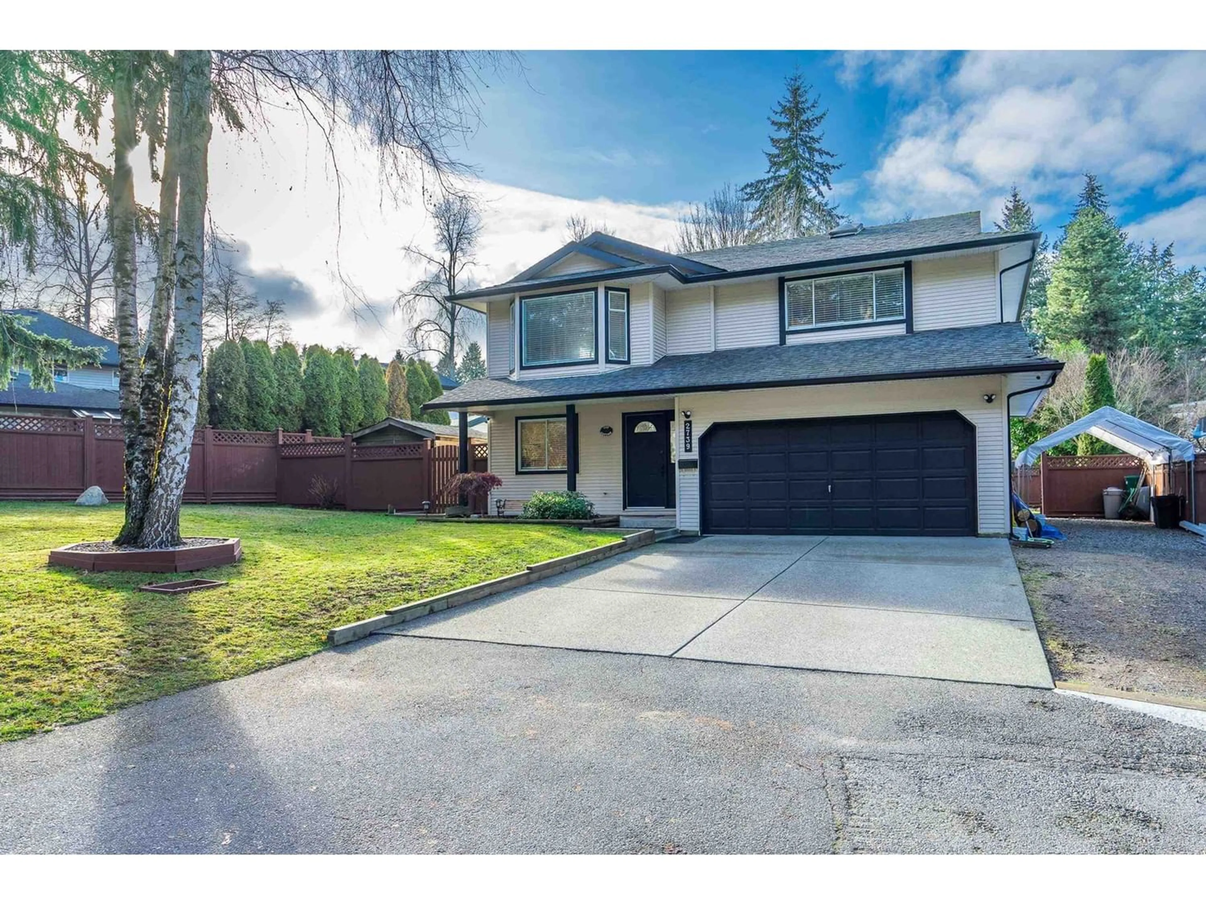 Frontside or backside of a home for 2739 CRANLEY DRIVE, Surrey British Columbia V4P1E2