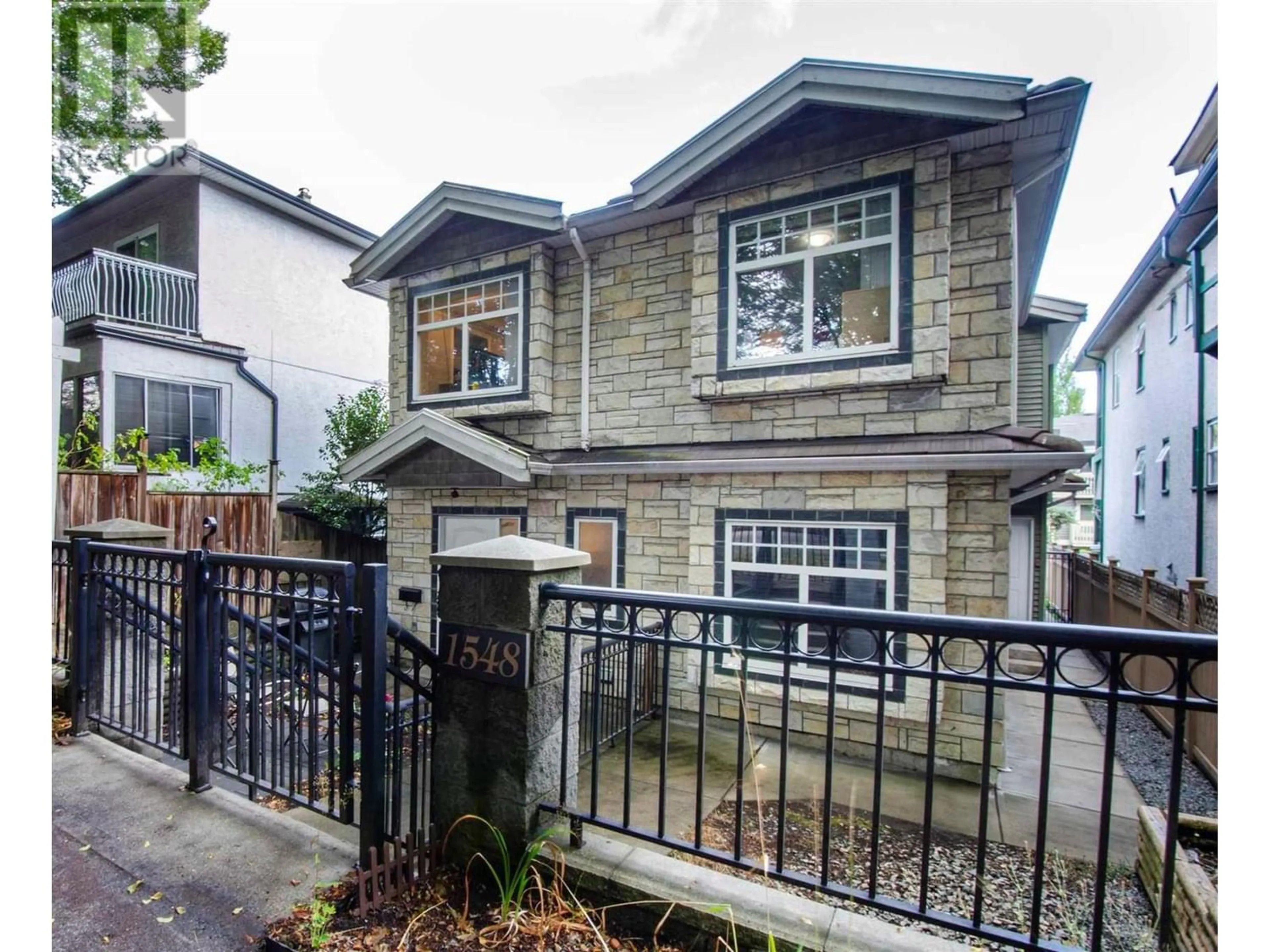 Home with brick exterior material, street for 1550 E 1ST AVENUE, Vancouver British Columbia V5N1A5