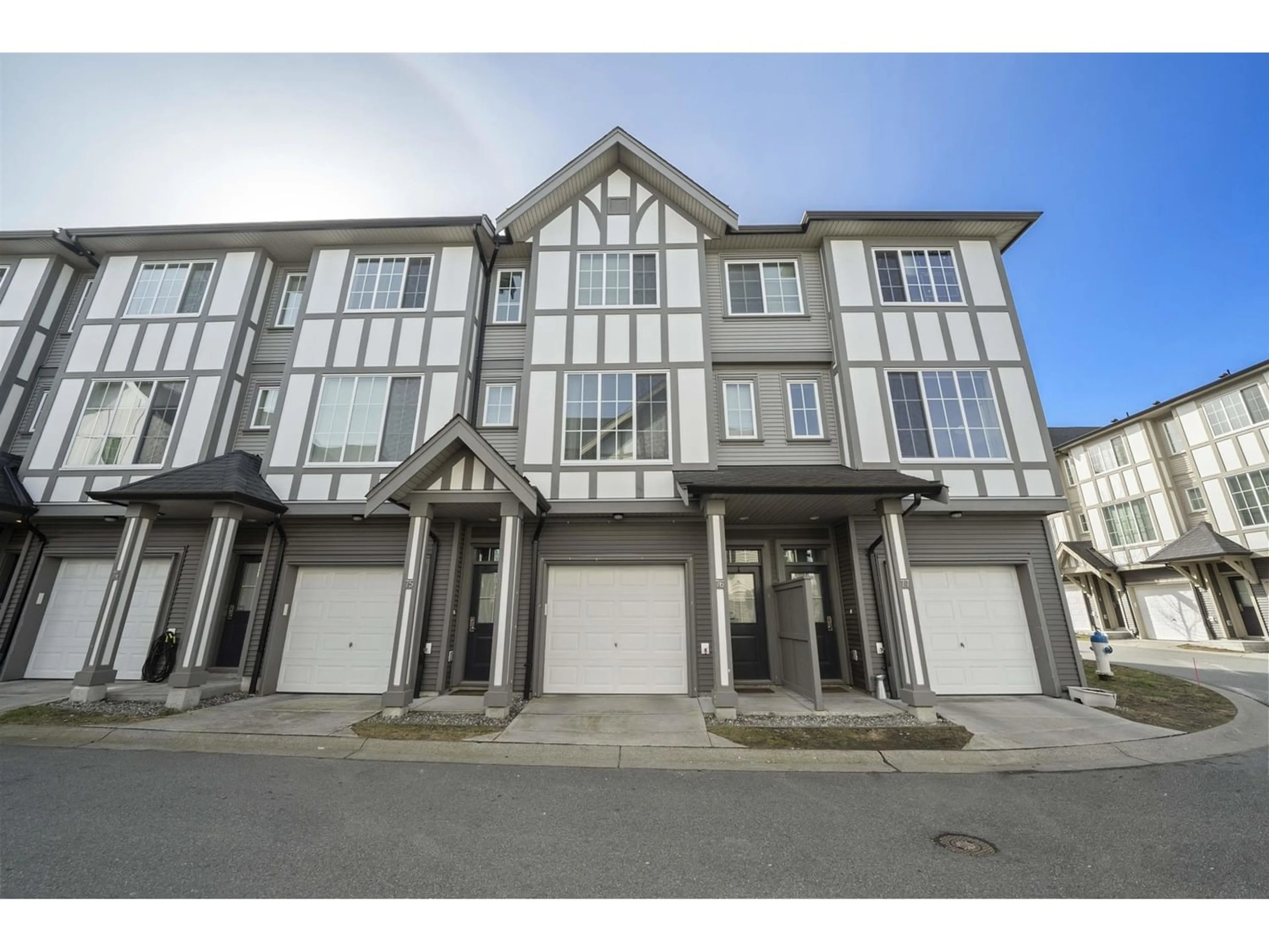 A pic from exterior of the house or condo for 76 30989 WESTRIDGE PLACE, Abbotsford British Columbia V2T0E7