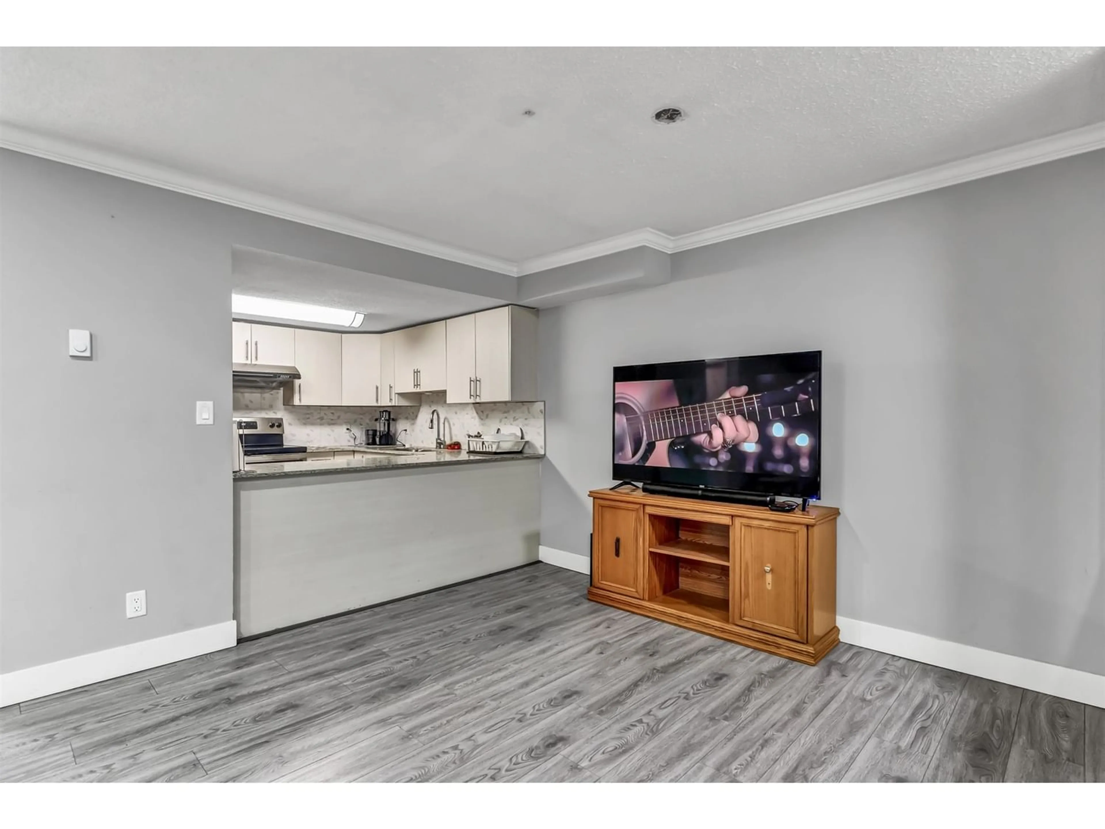 A pic of a room for 102 7139 133A STREET, Surrey British Columbia V3W7Z2