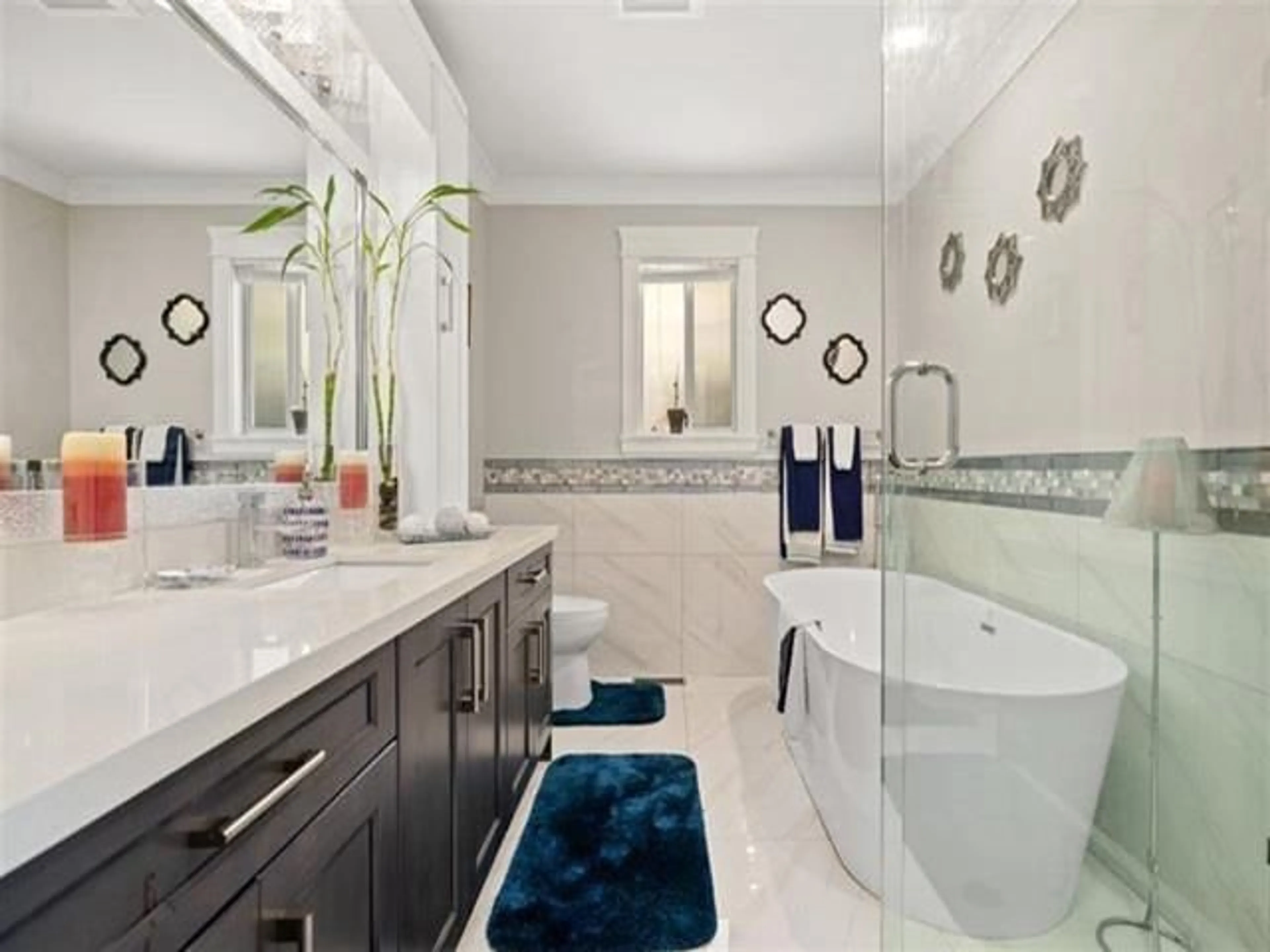 Contemporary bathroom for 4737 209 STREET, Langley British Columbia V3A4A2