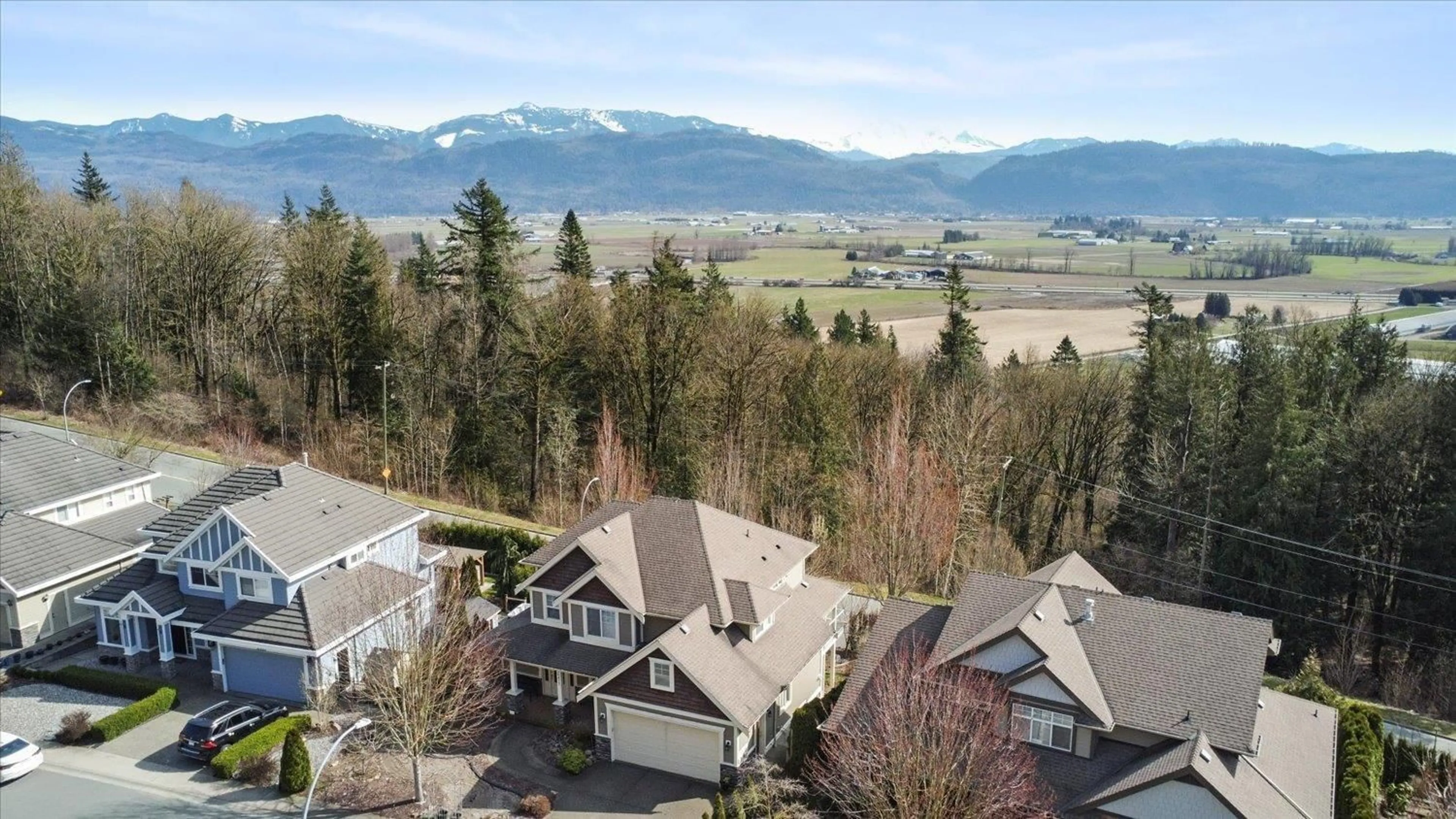 A pic from exterior of the house or condo for 36472 CARDIFF PLACE, Abbotsford British Columbia V3G3G4
