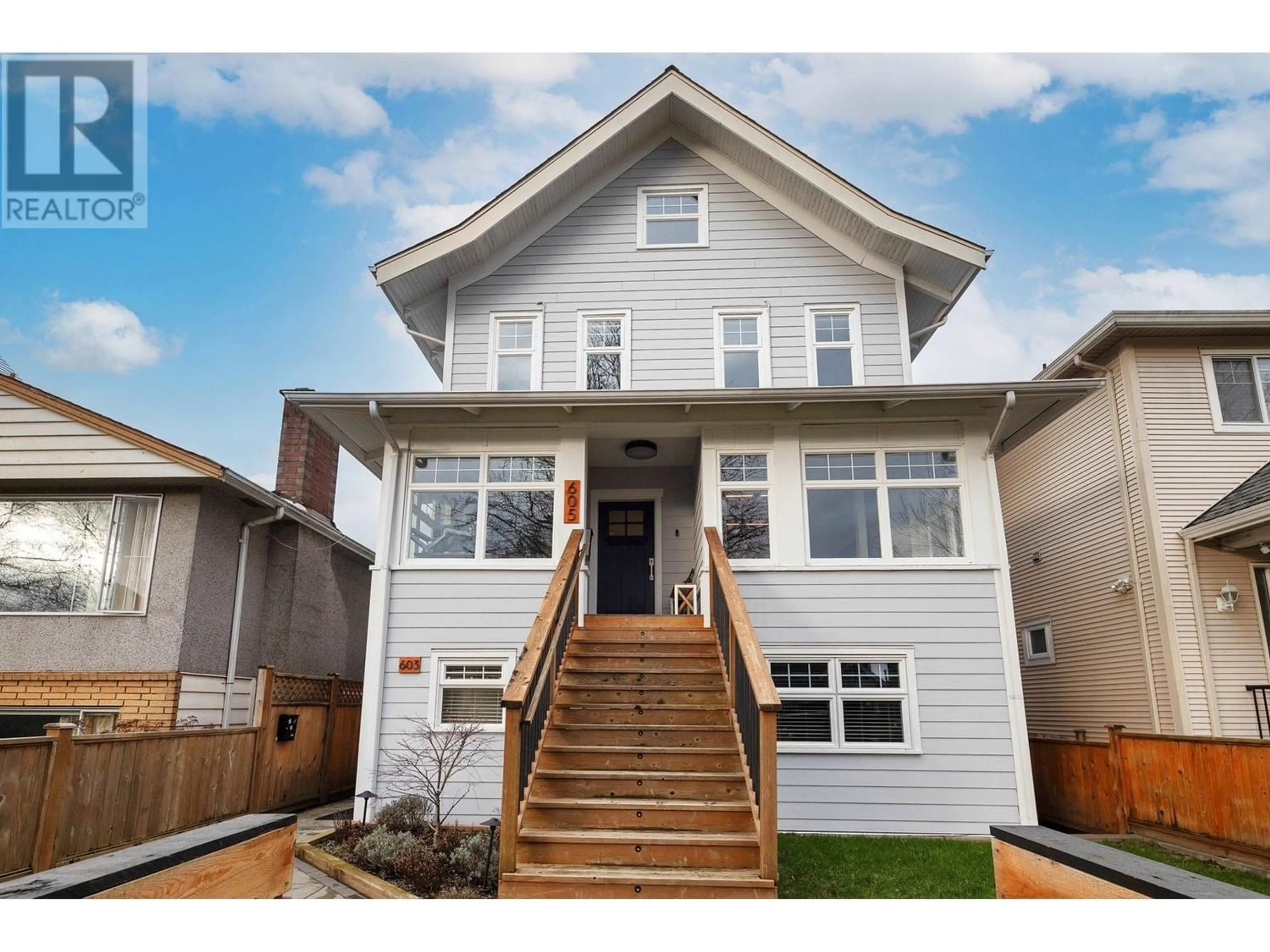 Frontside or backside of a home for 605 E 48TH AVENUE, Vancouver British Columbia V5W2E4