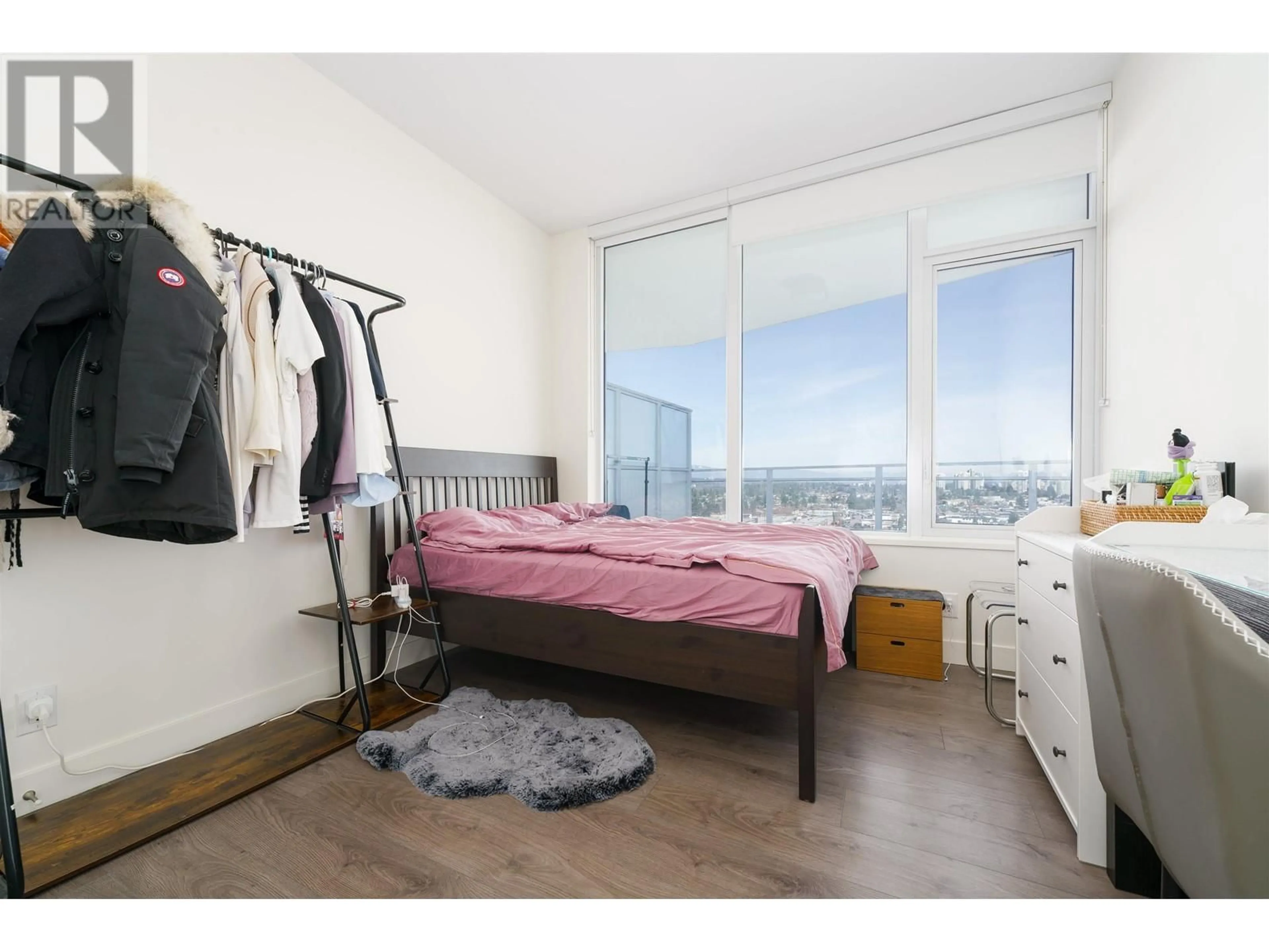 Bedroom with bed, wood/laminate floor for 1704 - 5051 IMPERIAL STREET, Burnaby British Columbia V5J0J3