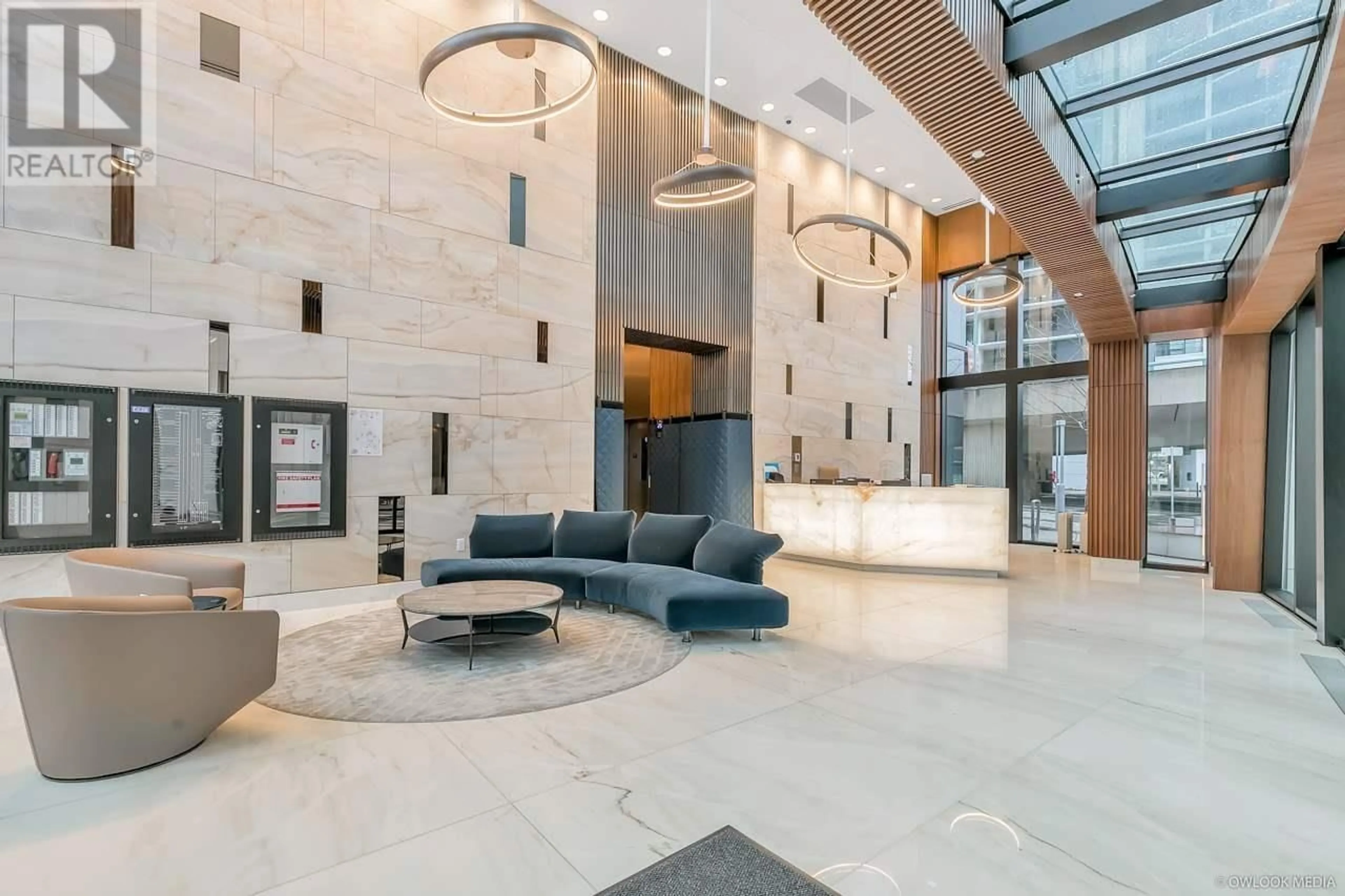 Indoor lobby for 612 89 NELSON STREET, Vancouver British Columbia V6Z0E7