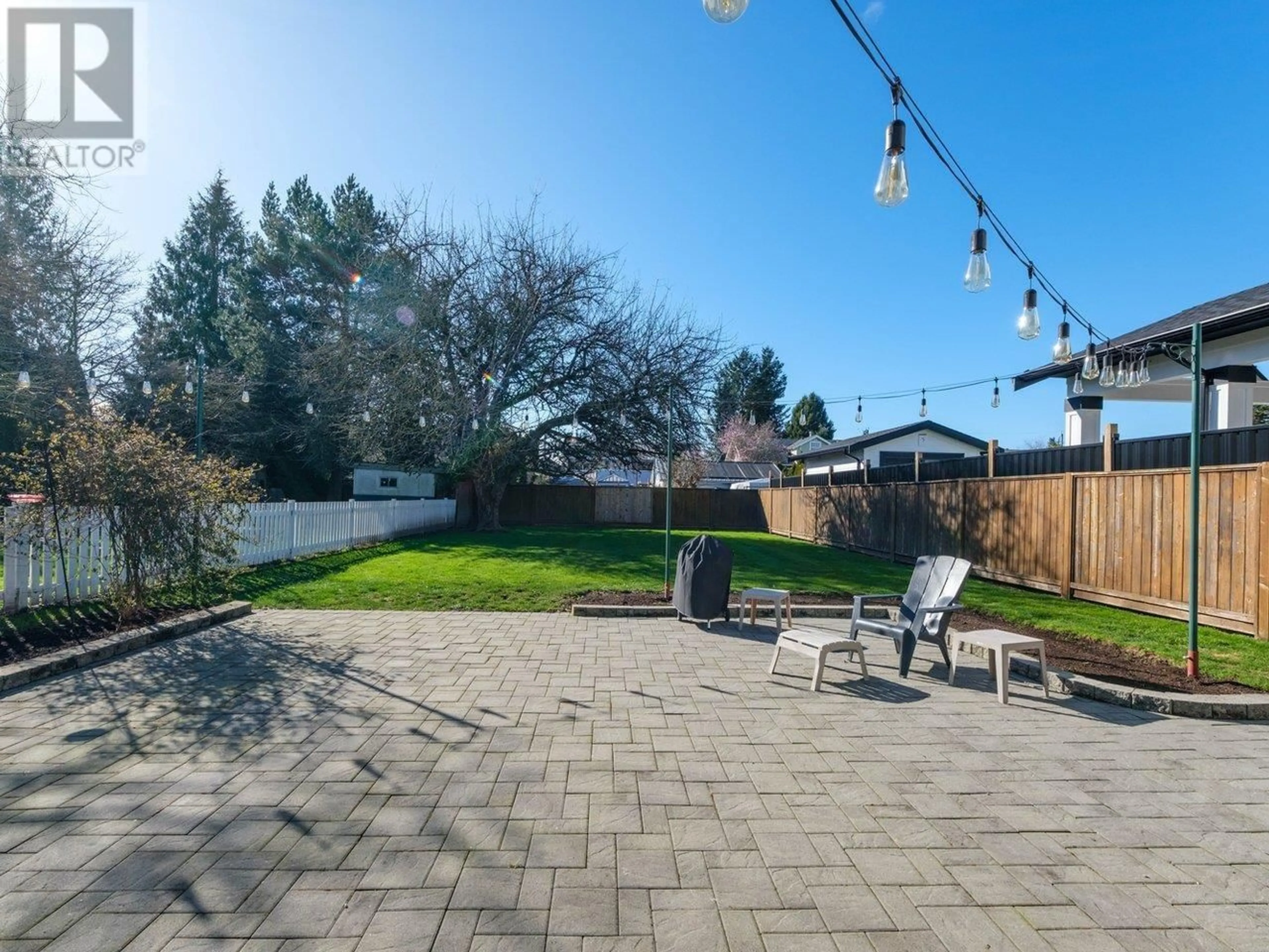 Patio for 4565 GARRY STREET, Delta British Columbia V4K2T2