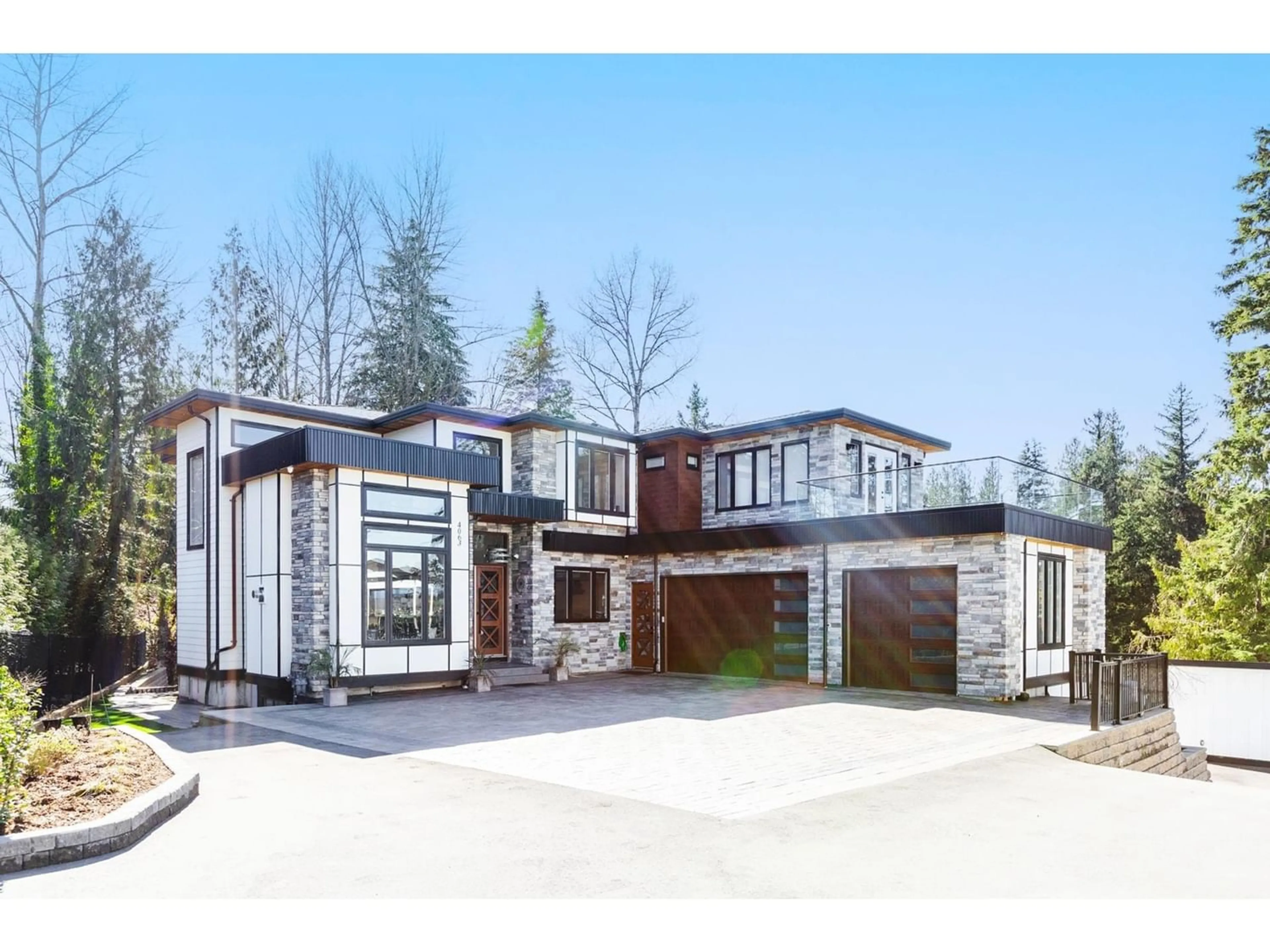 Frontside or backside of a home for 4063 VERDON WAY, Abbotsford British Columbia V4X1X3