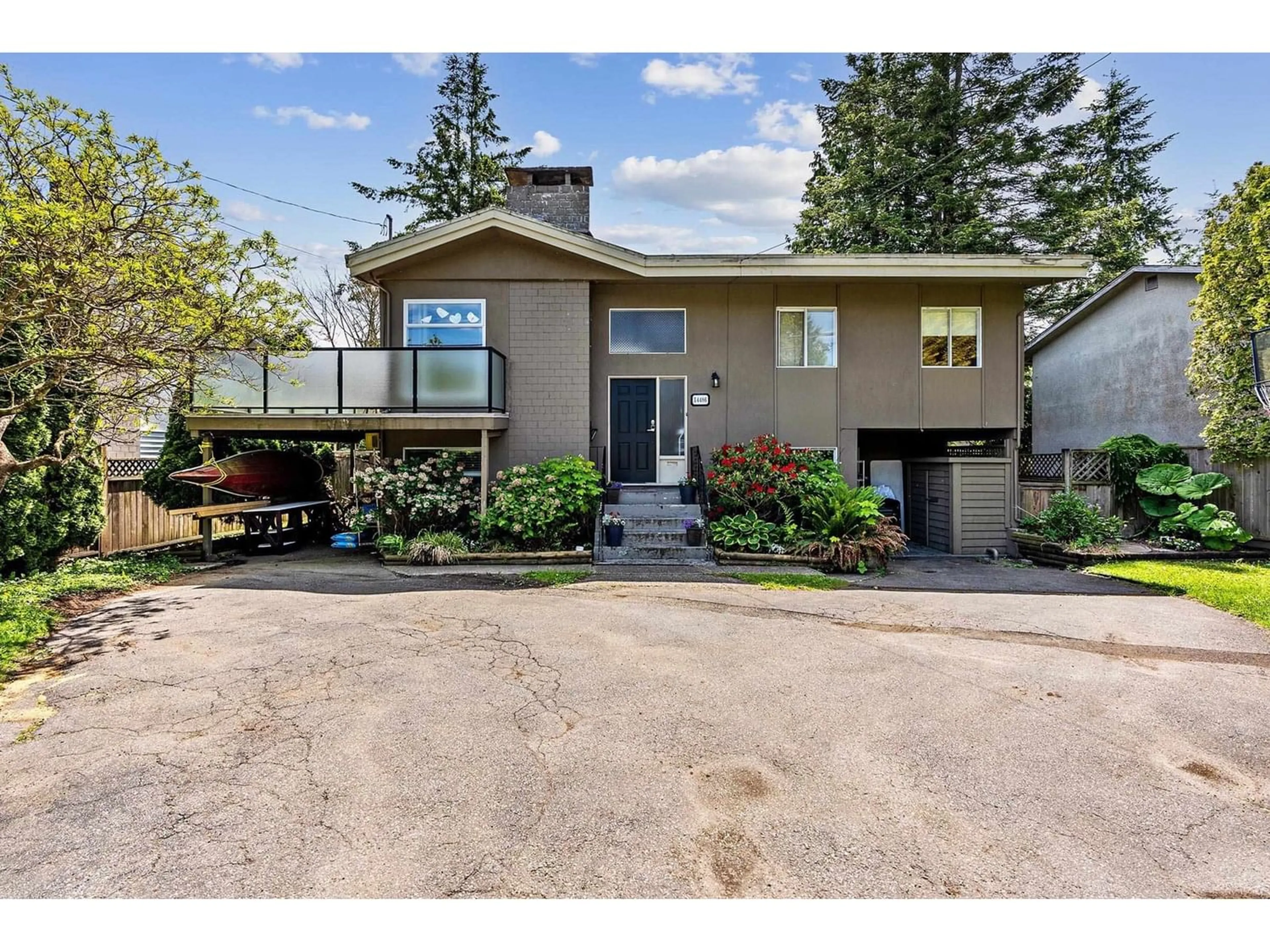 Frontside or backside of a home for 14486 NORTH BLUFF ROAD, White Rock British Columbia V4B3C8