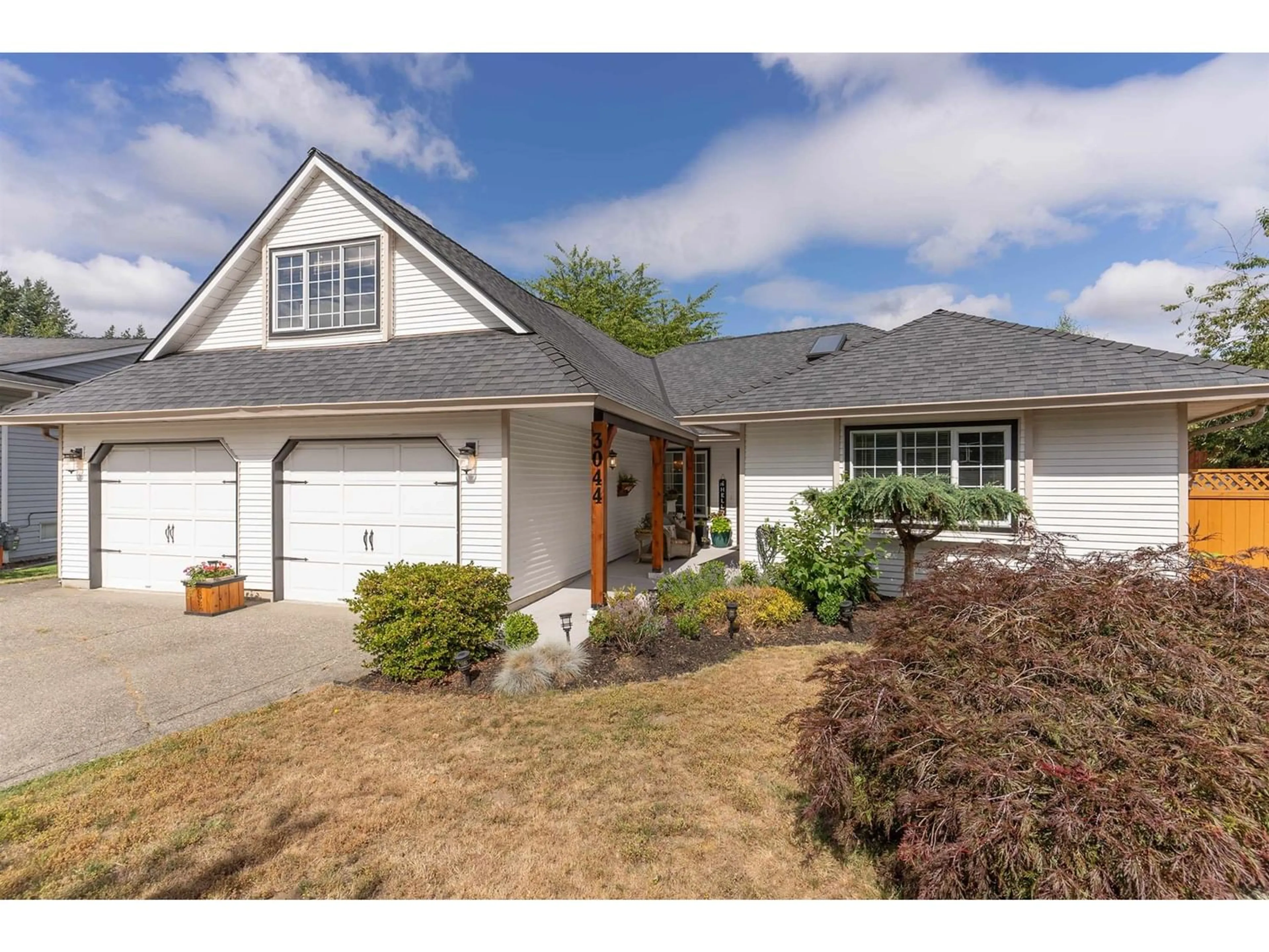 Frontside or backside of a home for 3044 CASSIAR PLACE, Abbotsford British Columbia V2S7G7