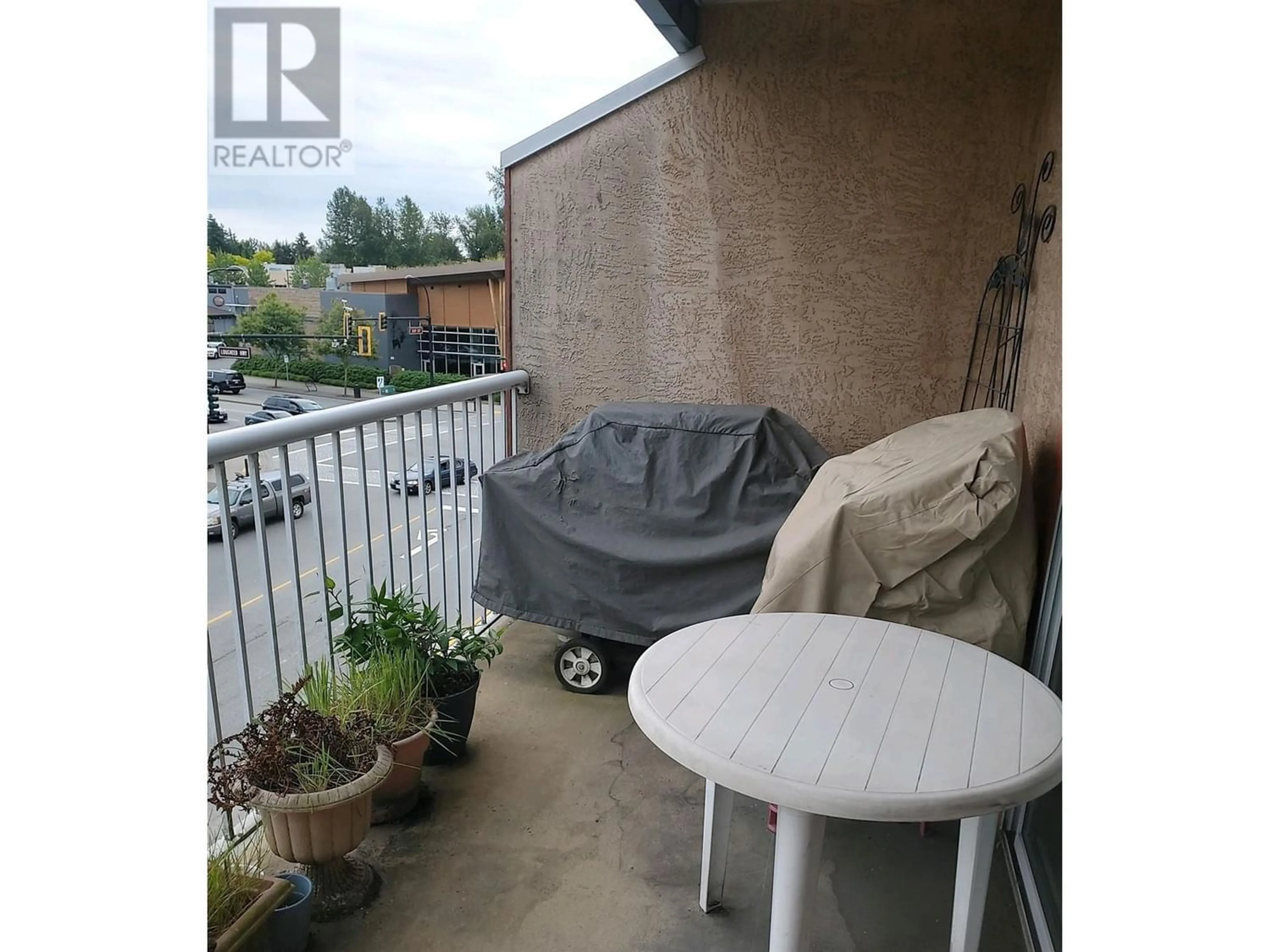 Patio for 442 22661 LOUGHEED HIGHWAY, Maple Ridge British Columbia V2X2V4