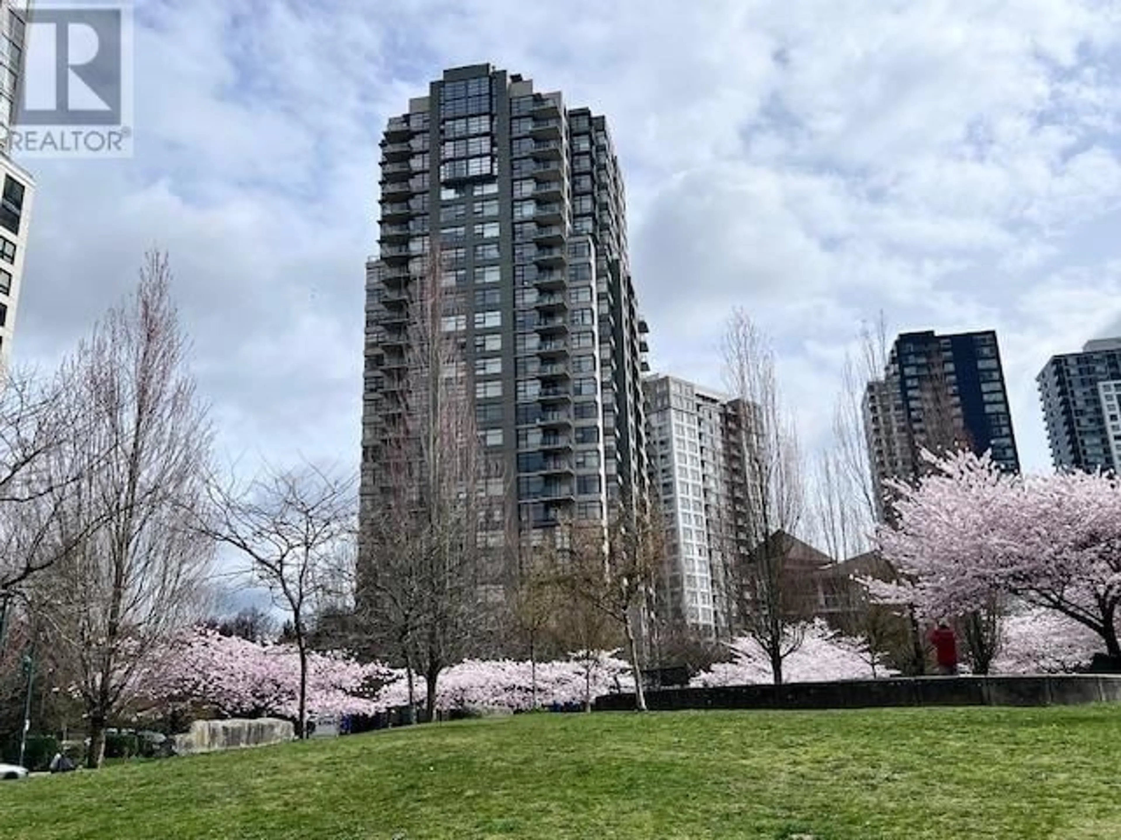 A pic from exterior of the house or condo for 2505 5380 OBEN STREET, Vancouver British Columbia V5R6H7