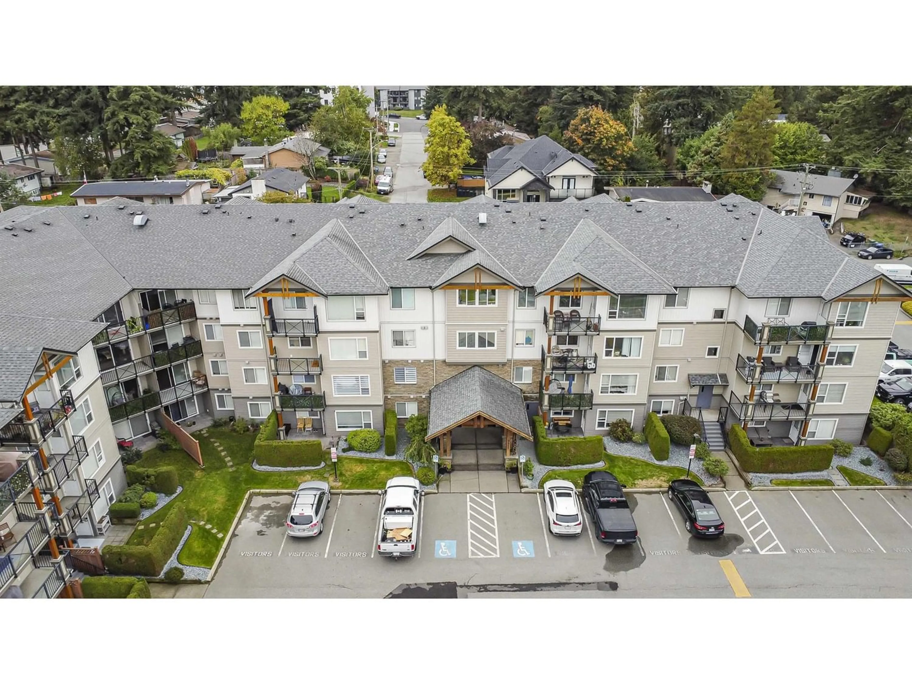 A pic from exterior of the house or condo for 101 2955 DIAMOND CRESCENT, Abbotsford British Columbia V2T2L5