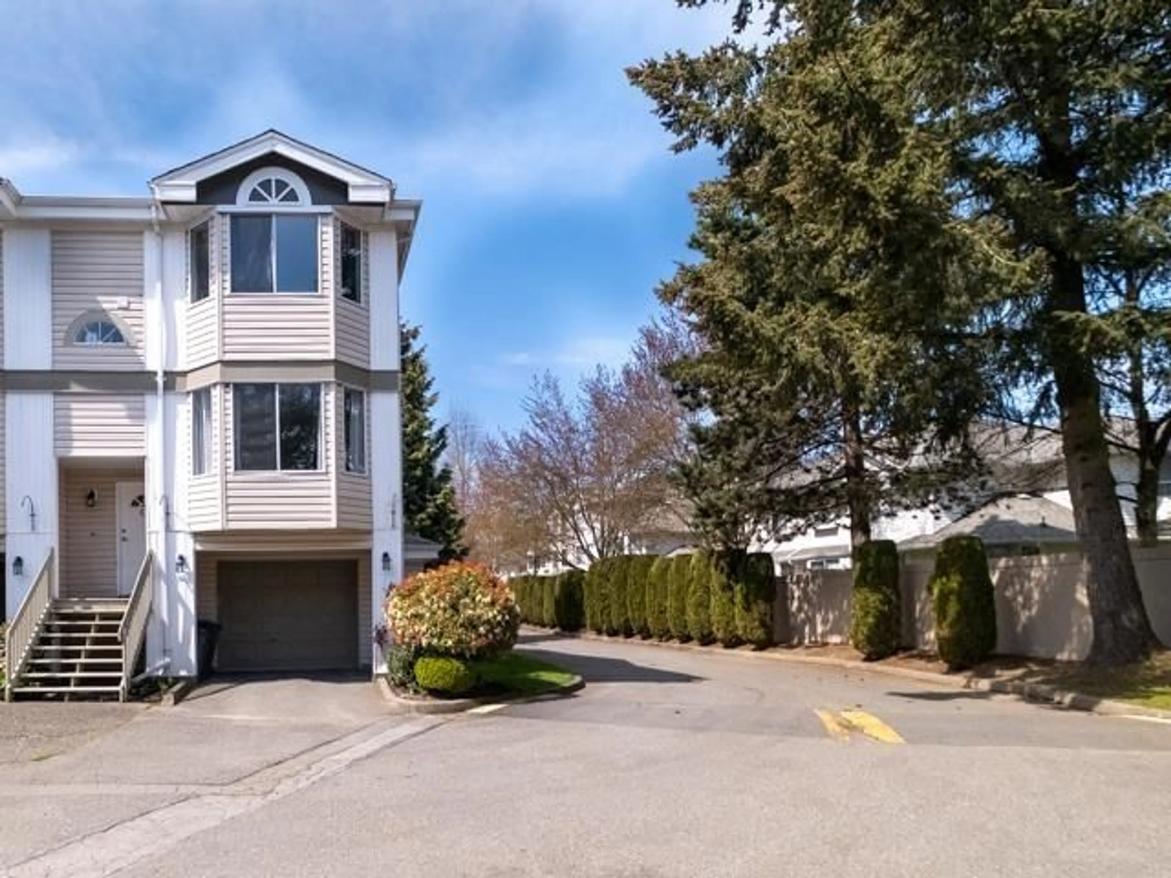A pic from exterior of the house or condo for 42 7875 122 STREET, Surrey British Columbia V3W0Y8