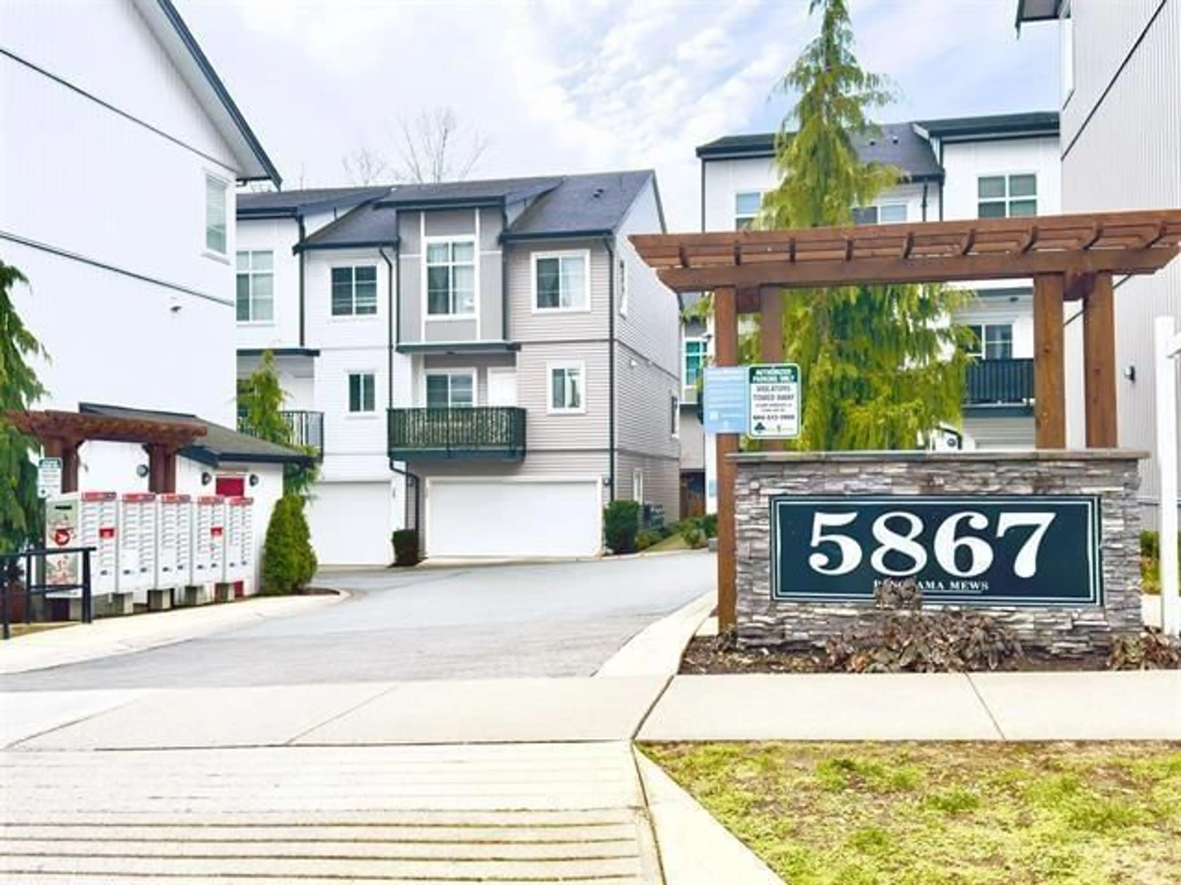 A pic from exterior of the house or condo for 43 5867 129 STREET, Surrey British Columbia V3X2P7