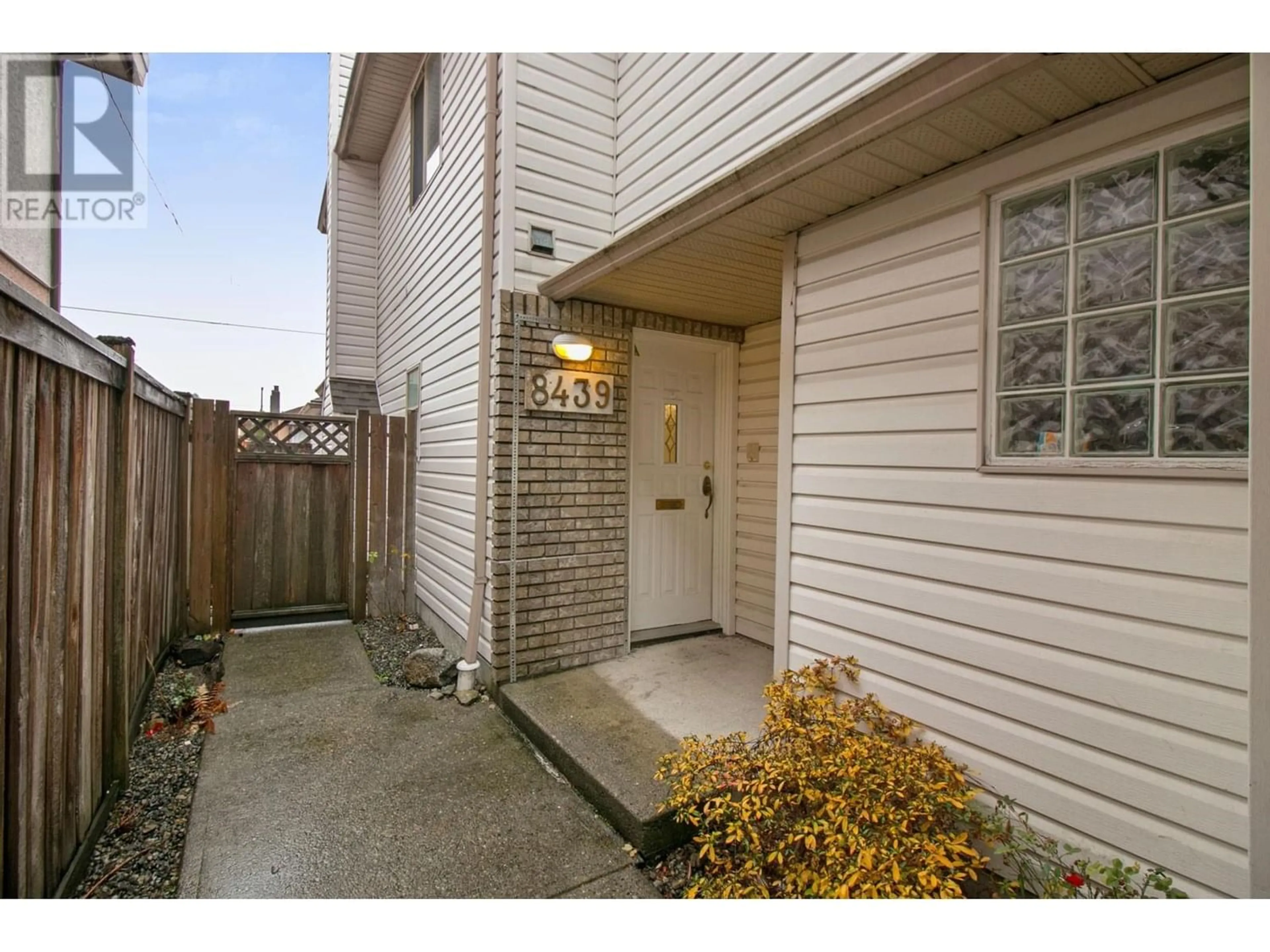 A pic from exterior of the house or condo for 8439 SHAUGHNESSY STREET, Vancouver British Columbia V6P3Y1