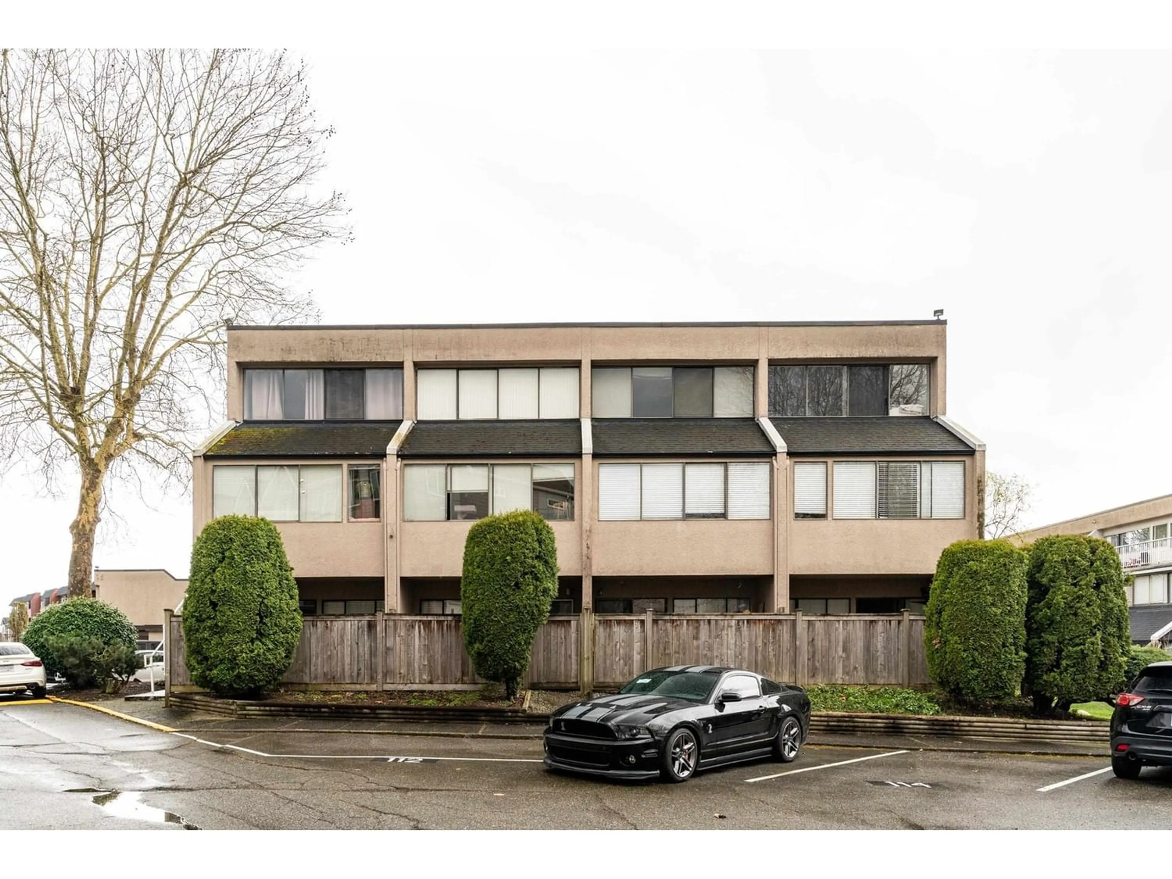 Outside view for 73 17712 60TH AVENUE, Surrey British Columbia V3S1V2