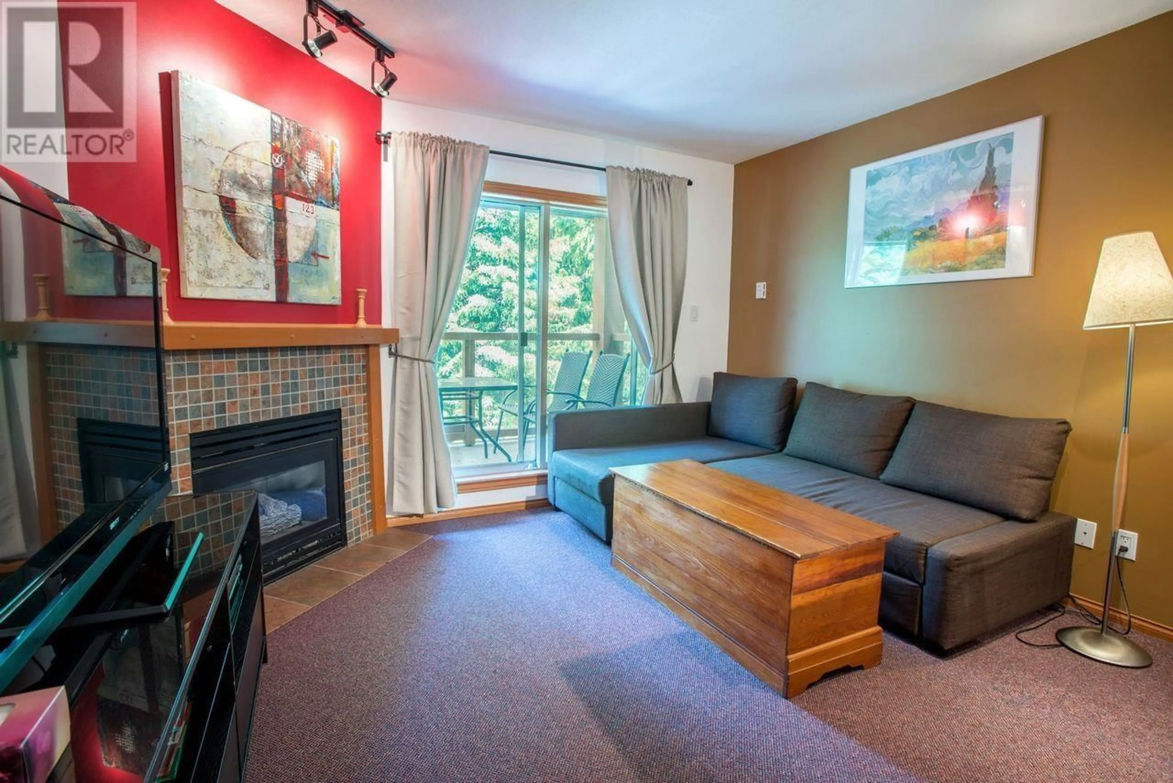 Living room for 112 4388 NORTHLANDS BOULEVARD, Whistler British Columbia V0N1B4