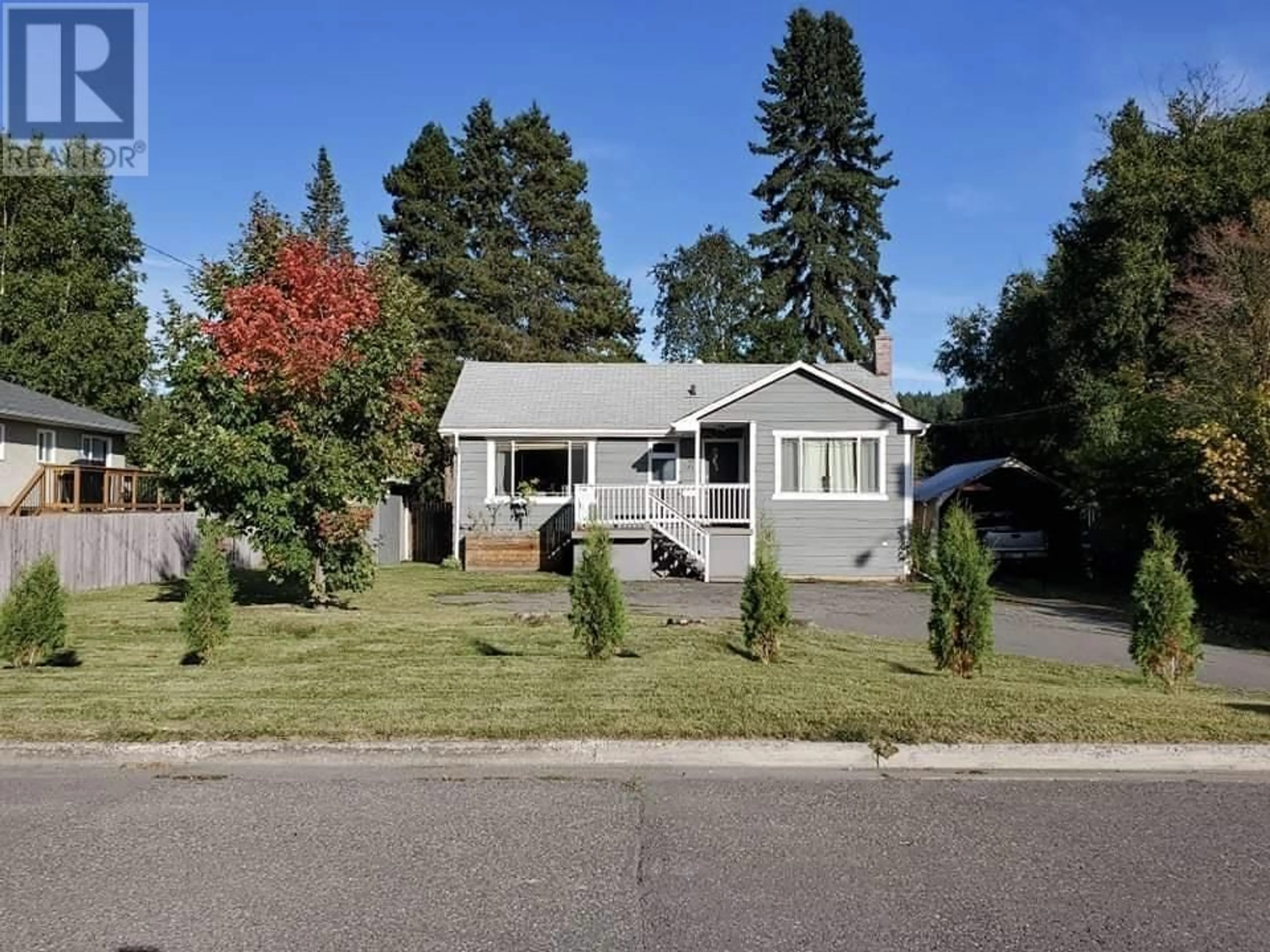 Frontside or backside of a home for 2810 PINE STREET, Prince George British Columbia V2L2G7