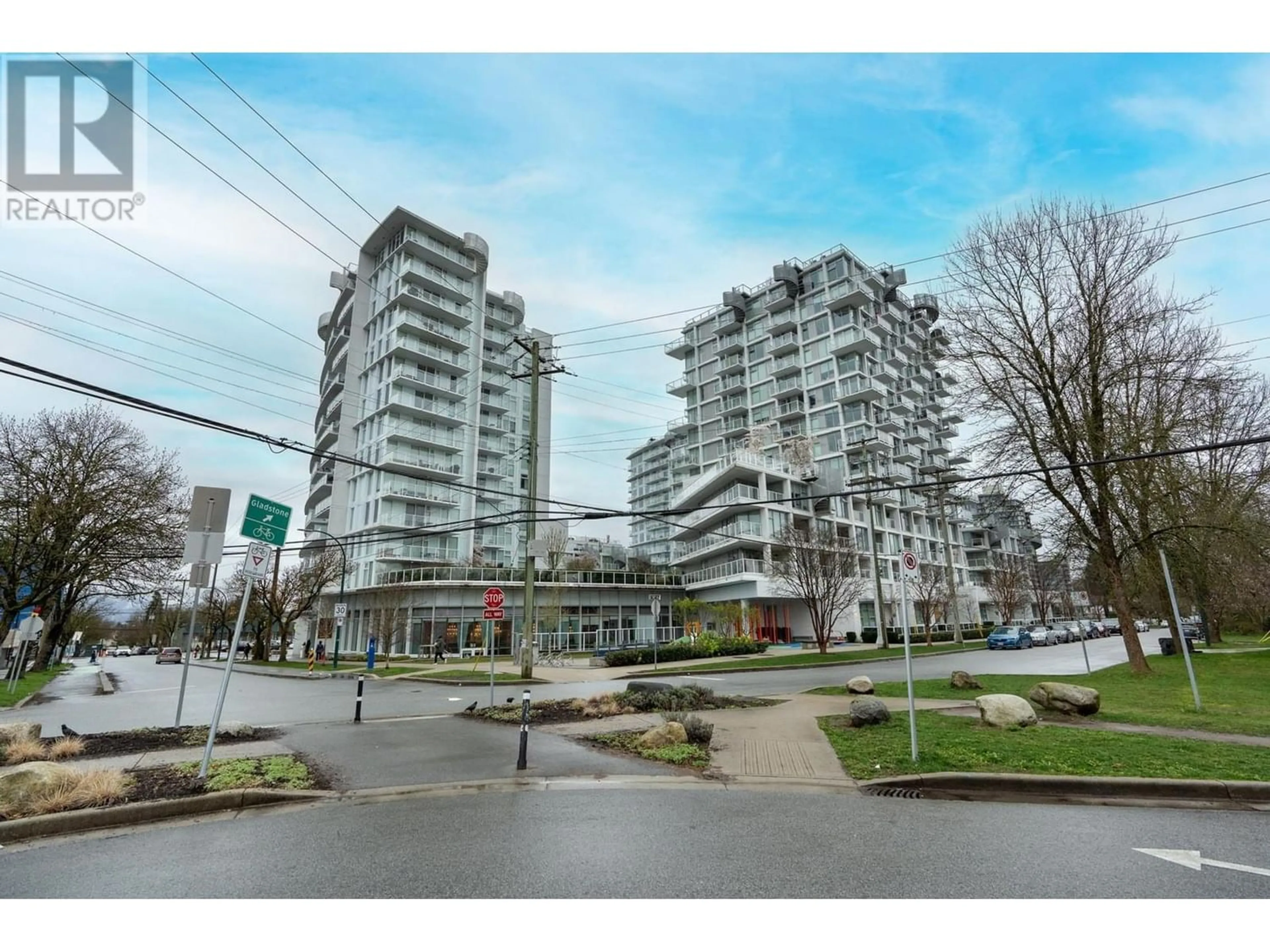 A pic from exterior of the house or condo for 512 2221 E 30TH AVENUE, Vancouver British Columbia V5N0G6
