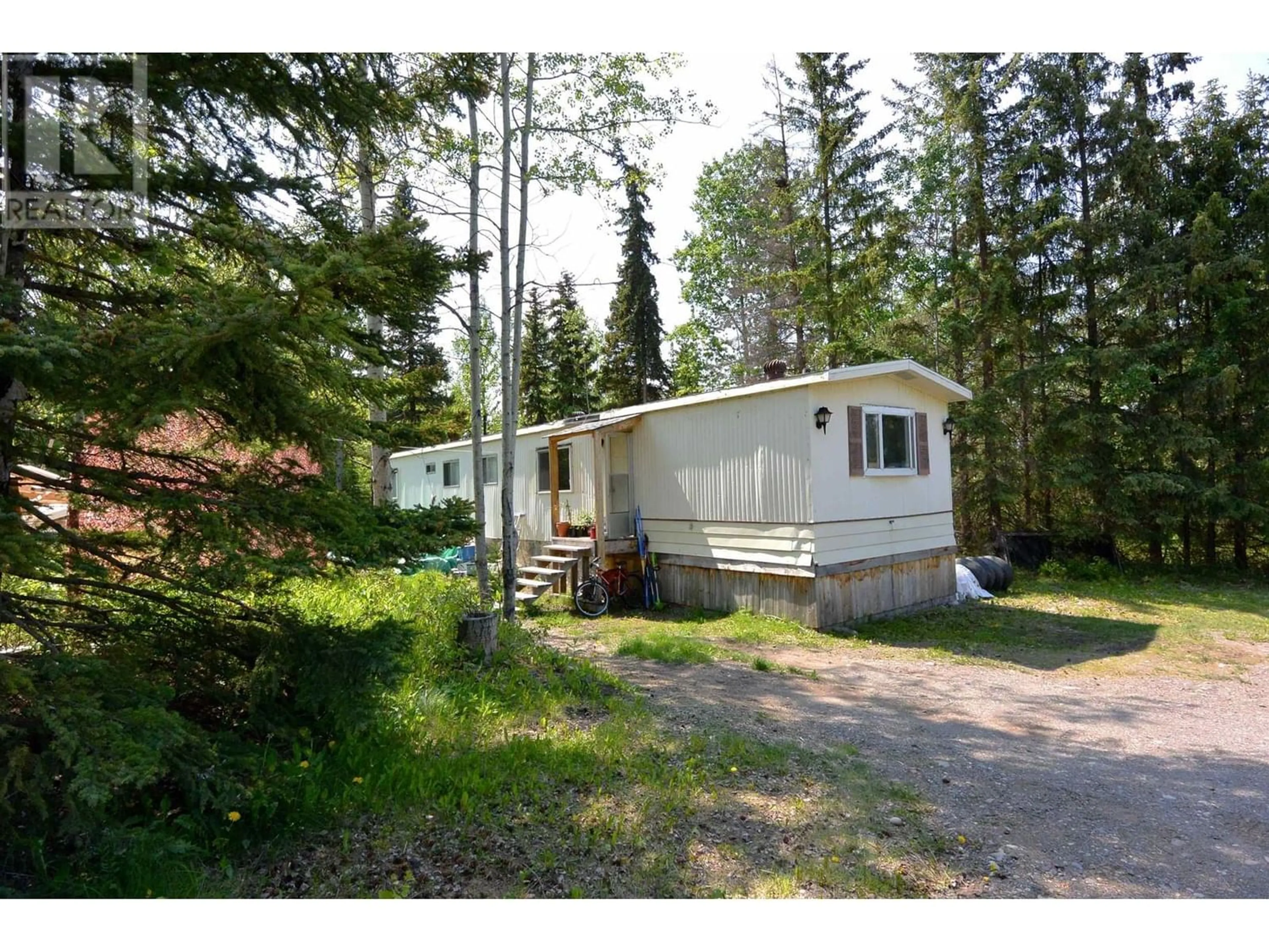 Cottage for 1018 LUND ROAD, Houston British Columbia V0J1Z1