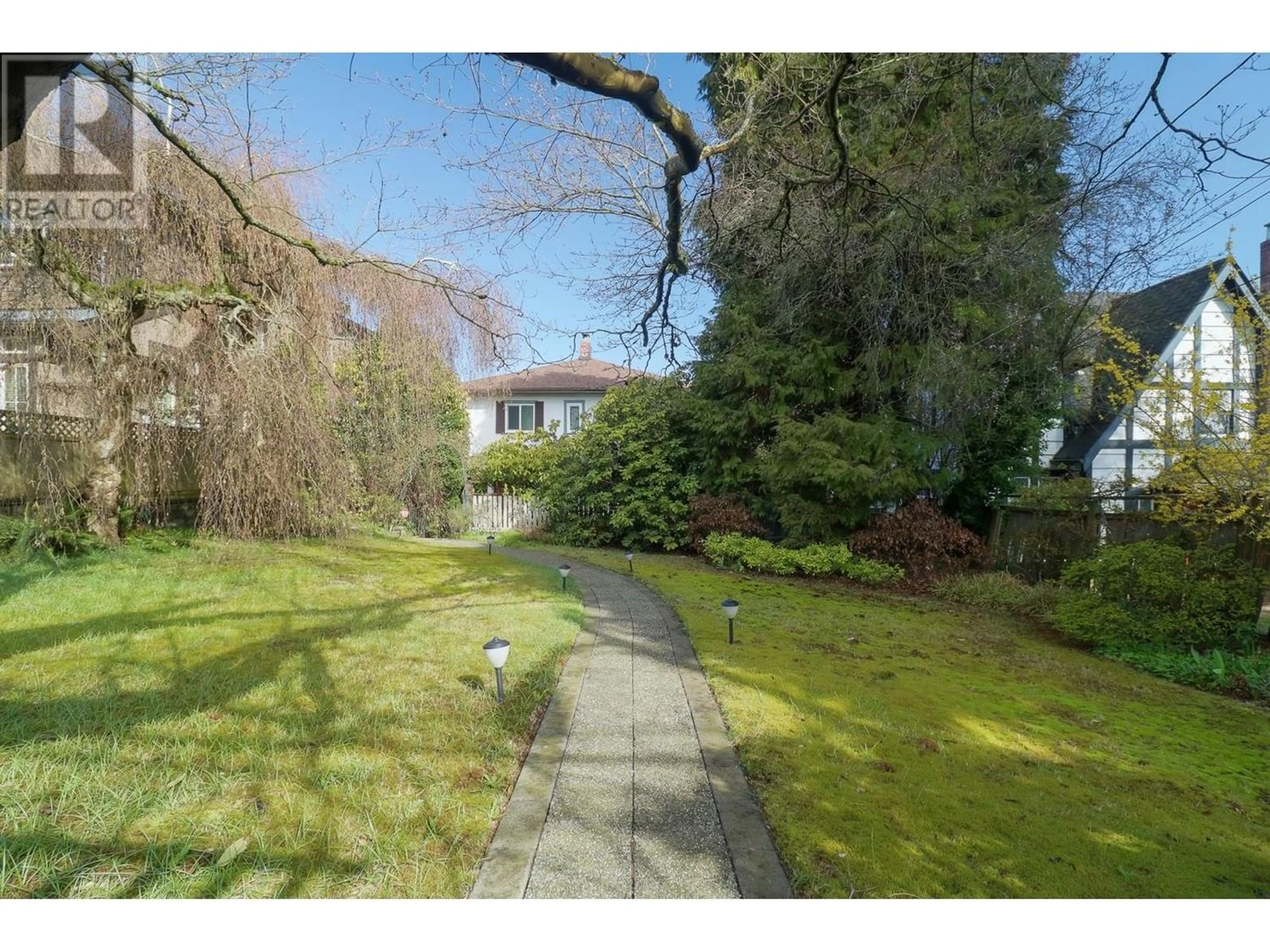 Frontside or backside of a home for 4557 W 4TH AVENUE, Vancouver British Columbia V6R1R4