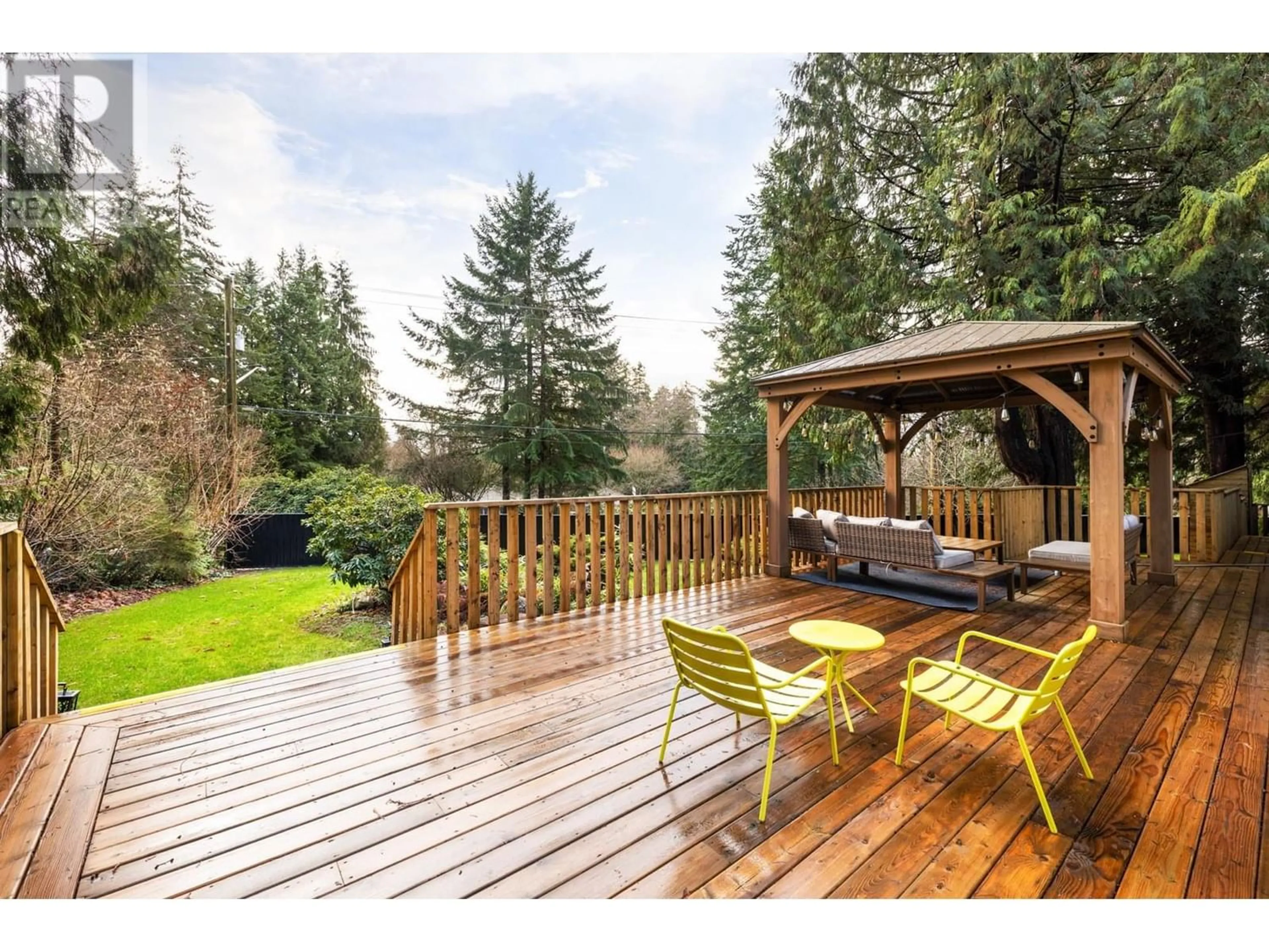 Patio for 415 HADDEN DRIVE, West Vancouver British Columbia V7S1G1