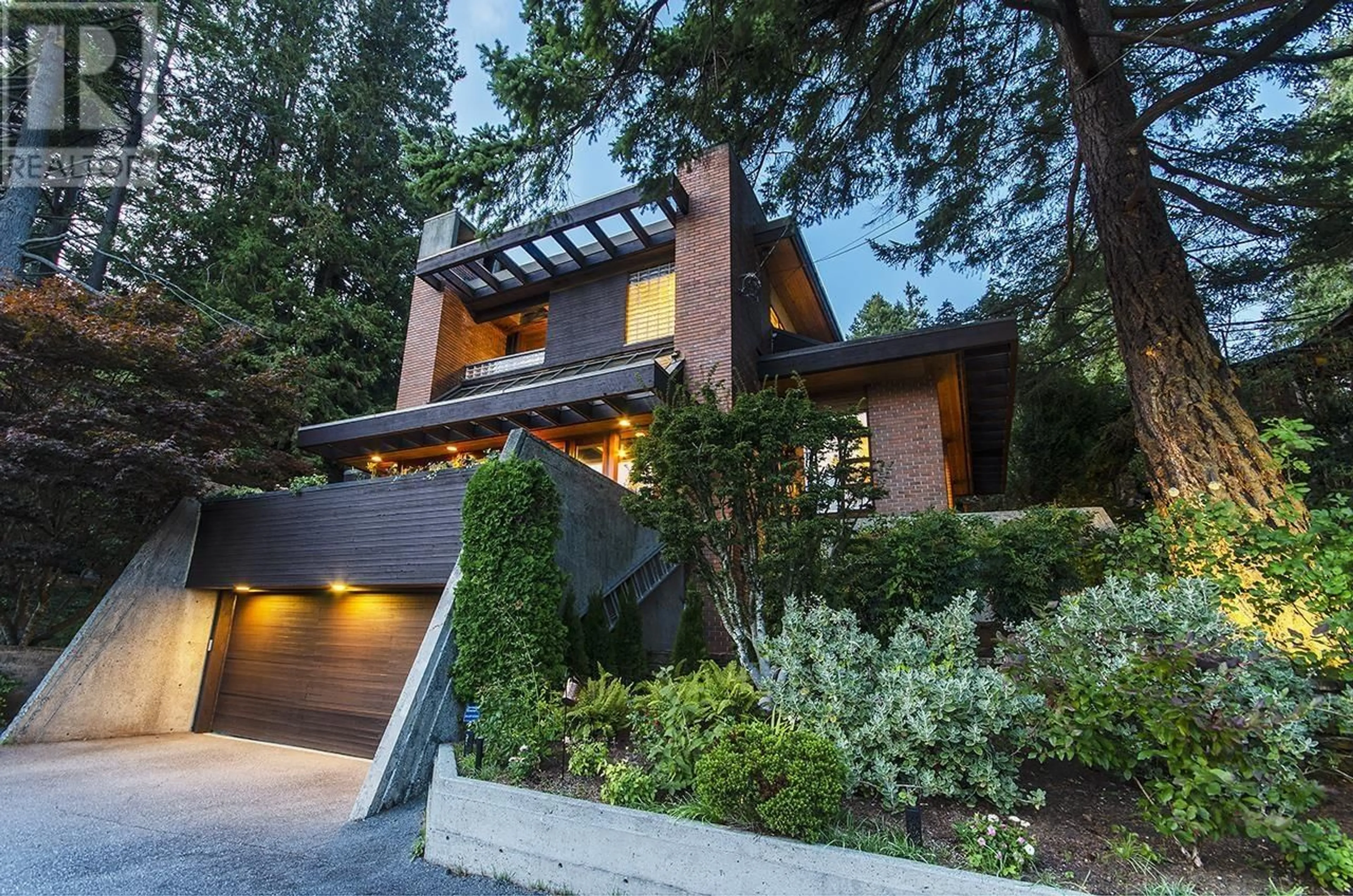 Home with brick exterior material for 4651 MARINE DRIVE, West Vancouver British Columbia V7W2P1
