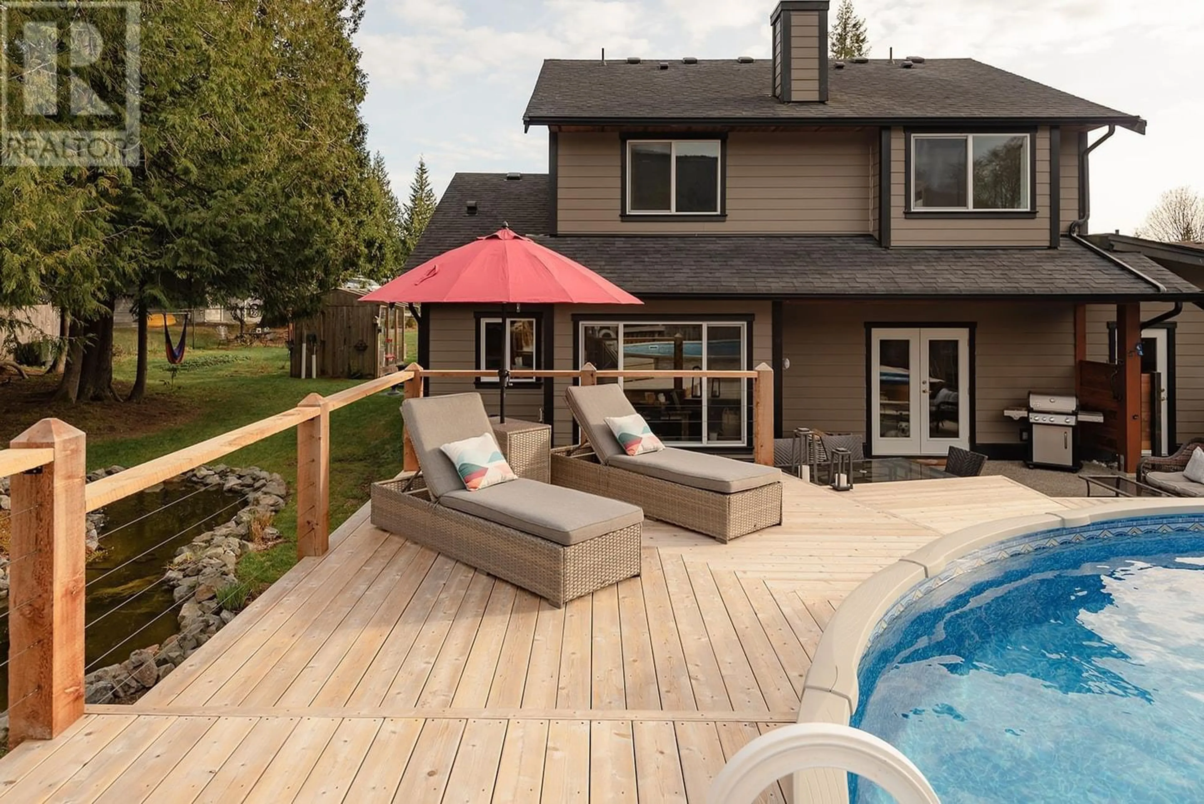 Patio for 1444 MOONDANCE PLACE, Gibsons British Columbia V0N1V5
