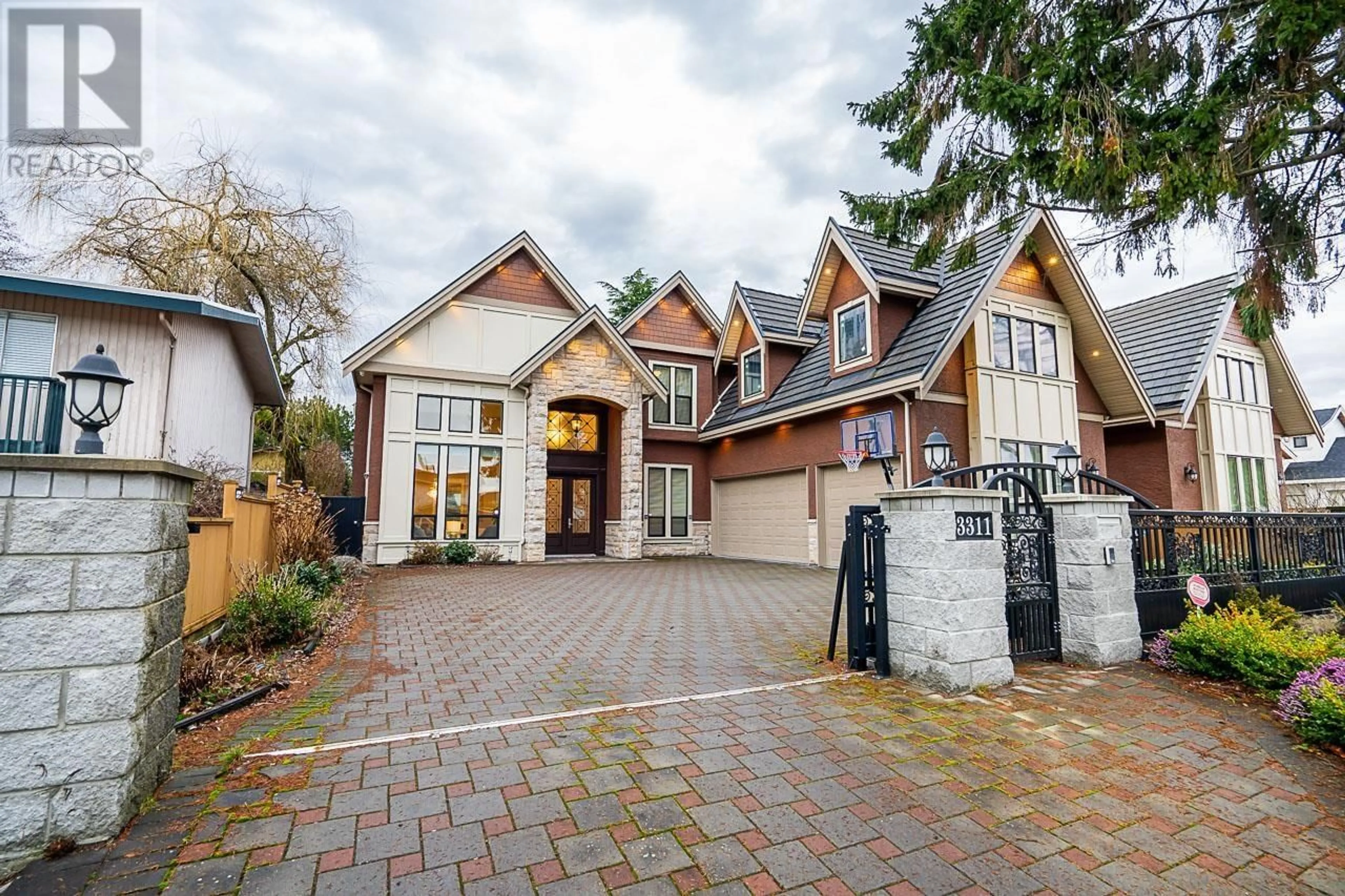 Home with brick exterior material for 3311 BLUNDELL ROAD, Richmond British Columbia V7C1G5