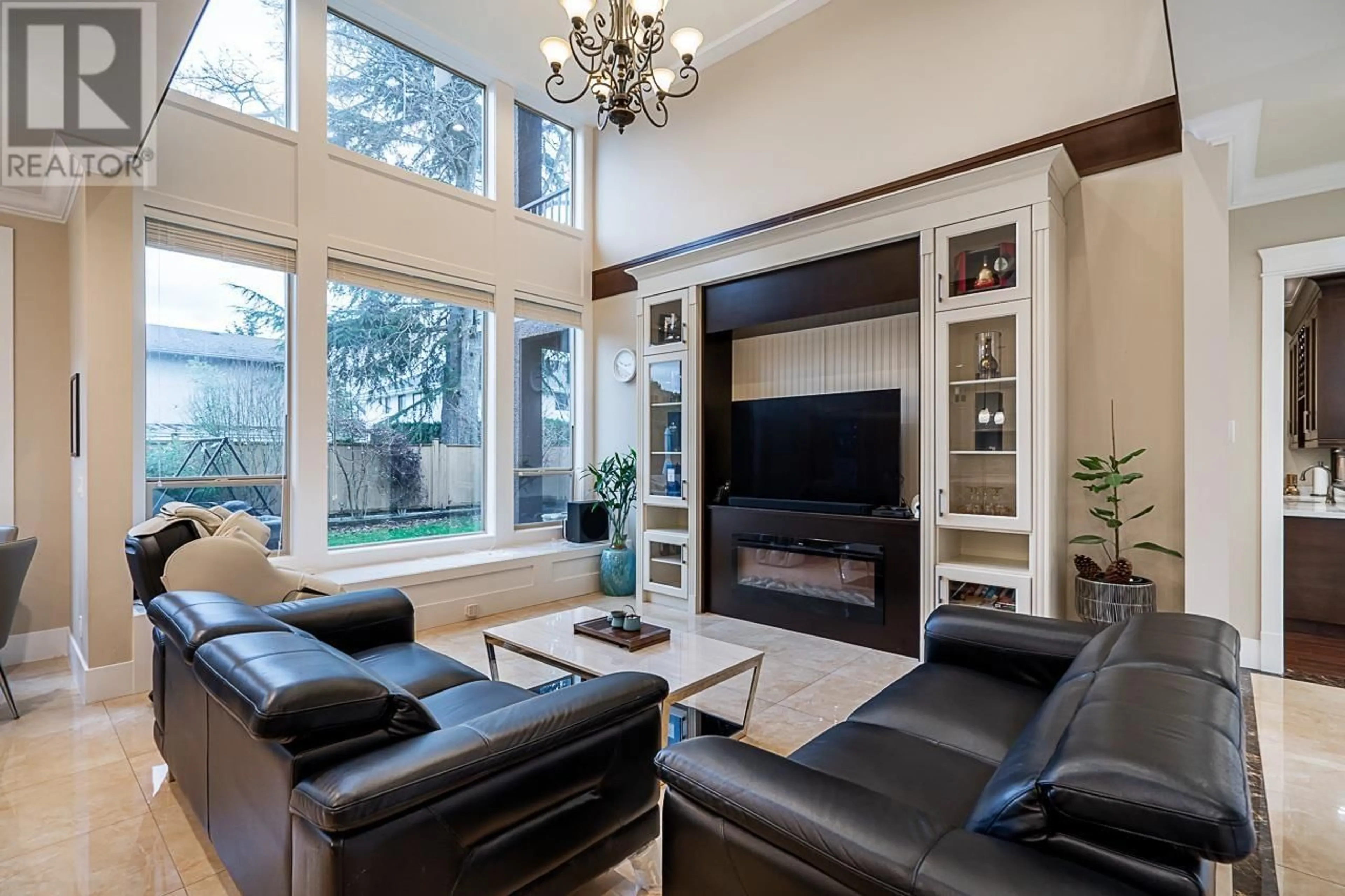 Living room for 3311 BLUNDELL ROAD, Richmond British Columbia V7C1G5