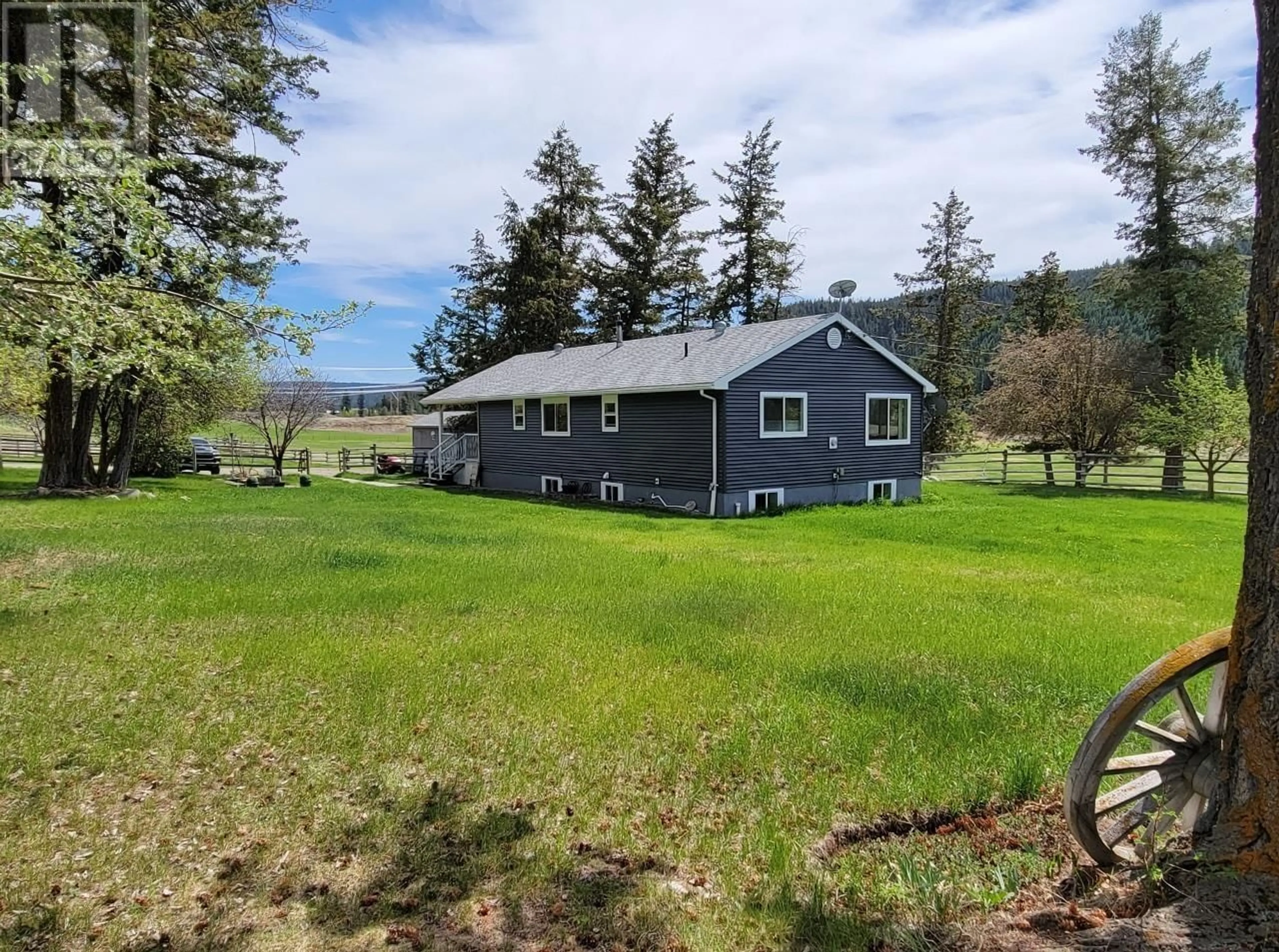 Frontside or backside of a home for 855 VANDERBURGH ROAD, Williams Lake British Columbia V2G4W4